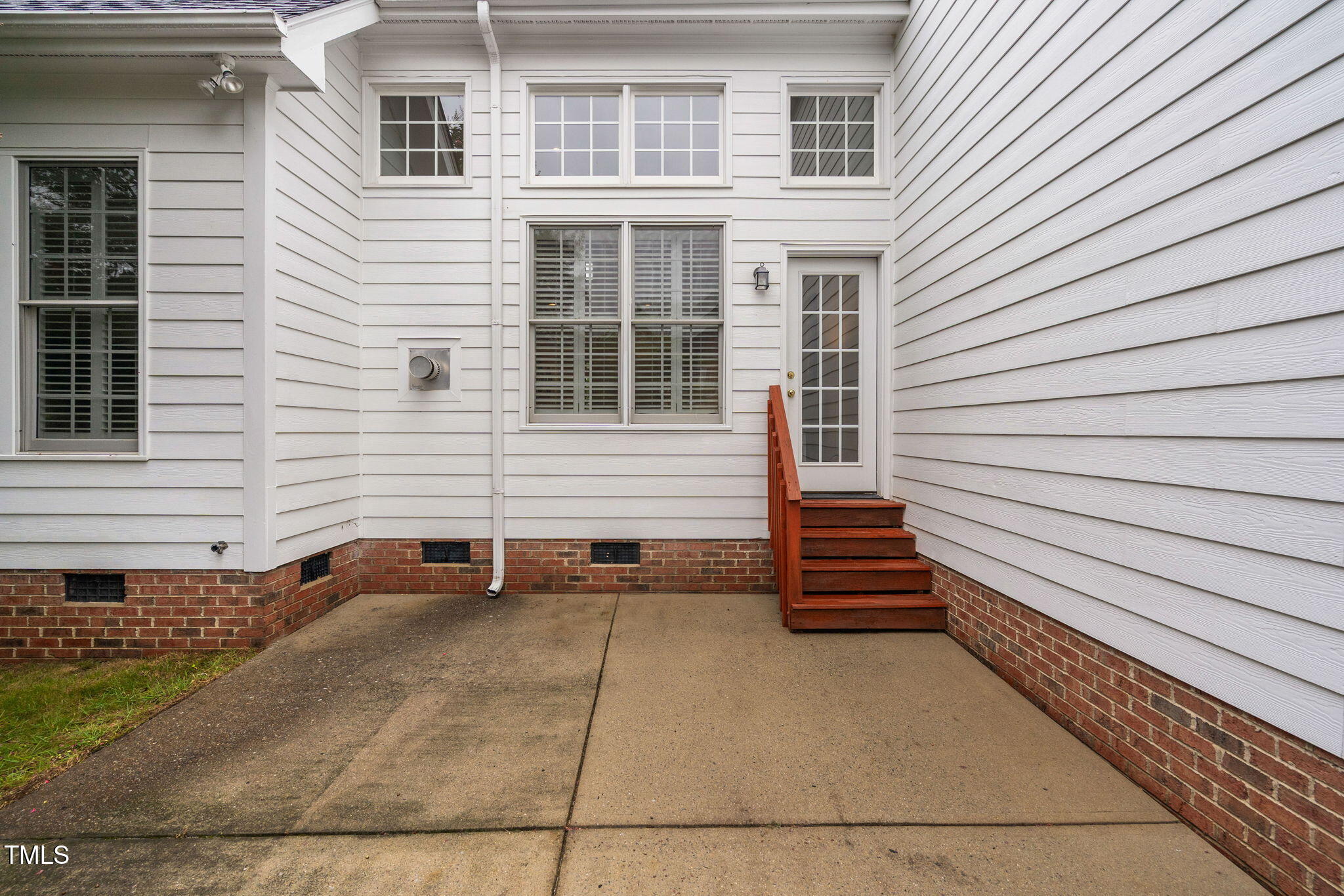 111 Laurel Wreath Lane