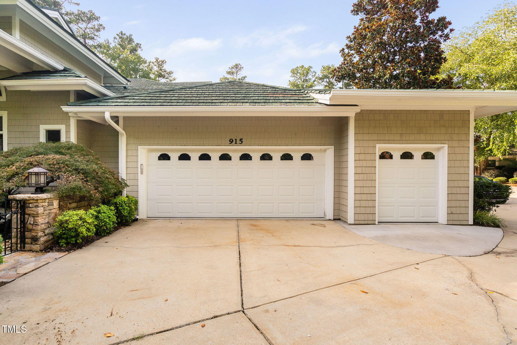 915 Crabtree Crossing Parkway