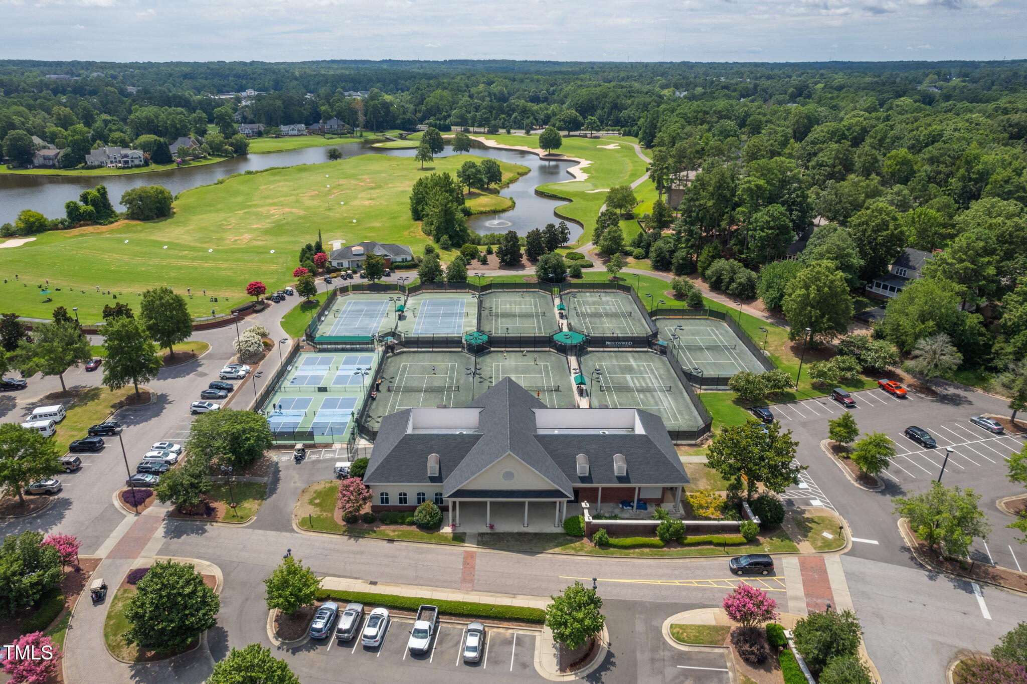 915 Crabtree Crossing Parkway