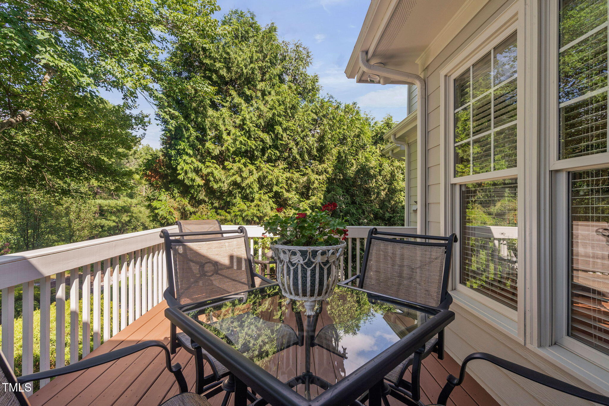 1104 Colonial Club Road