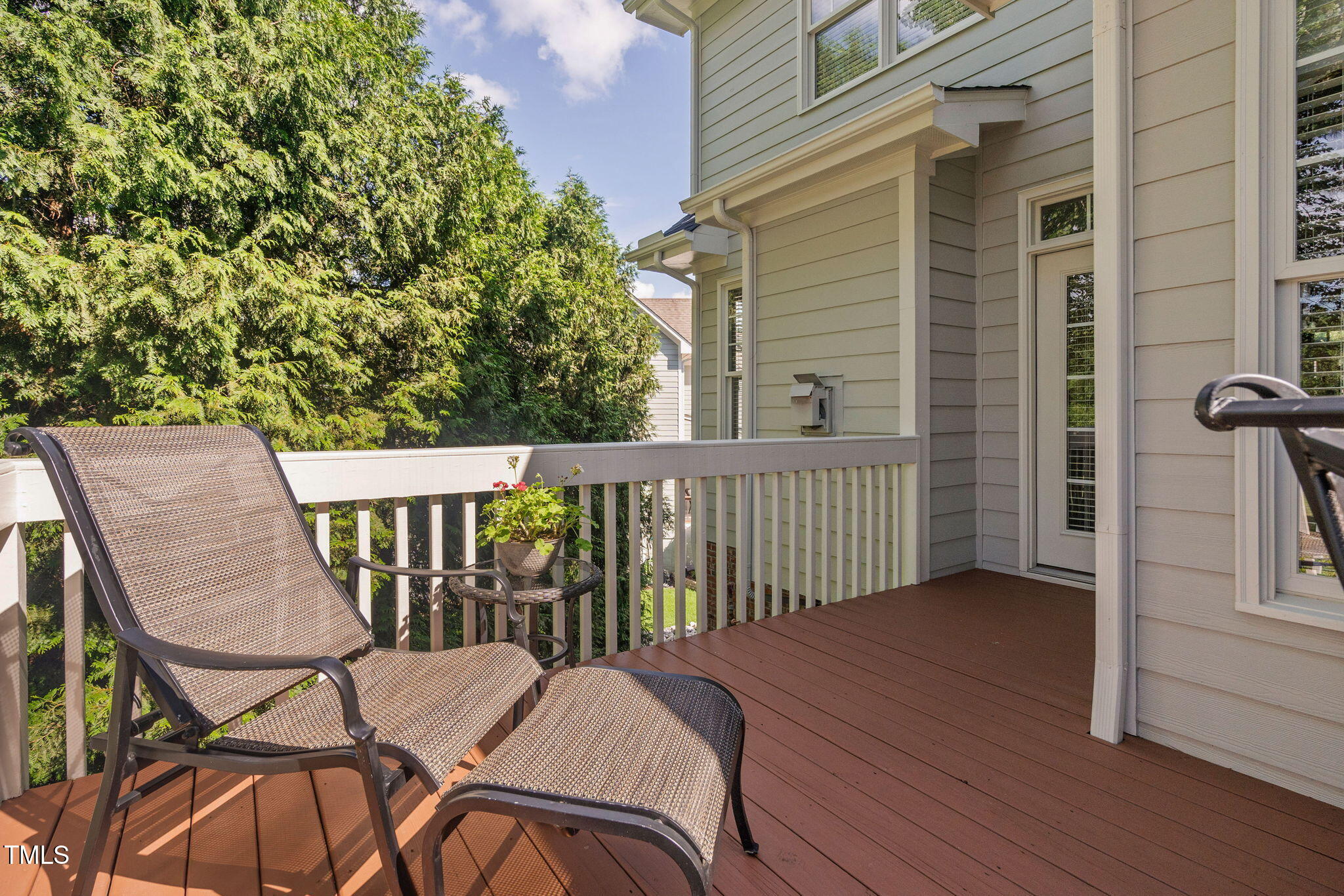 1104 Colonial Club Road