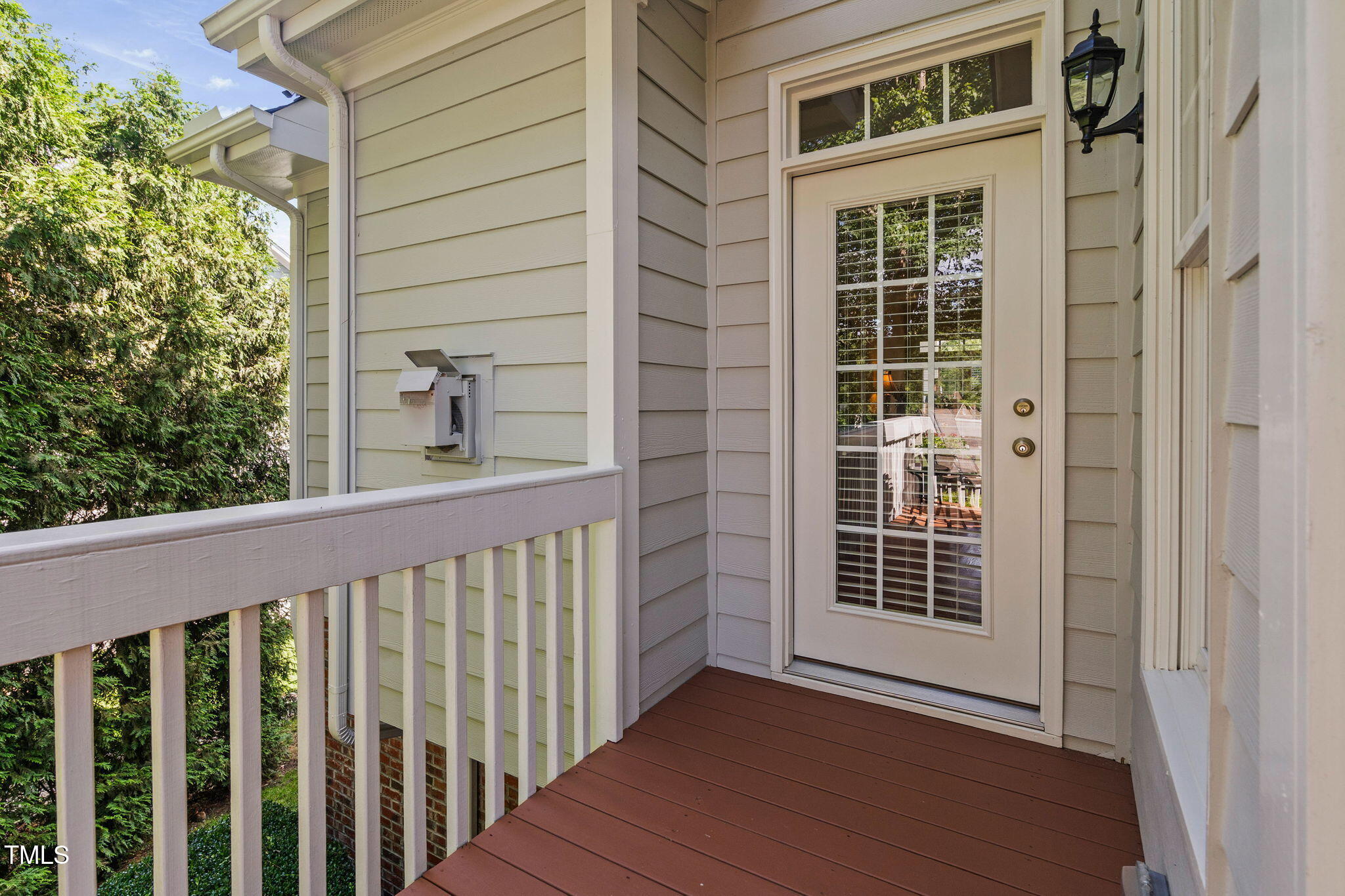 1104 Colonial Club Road