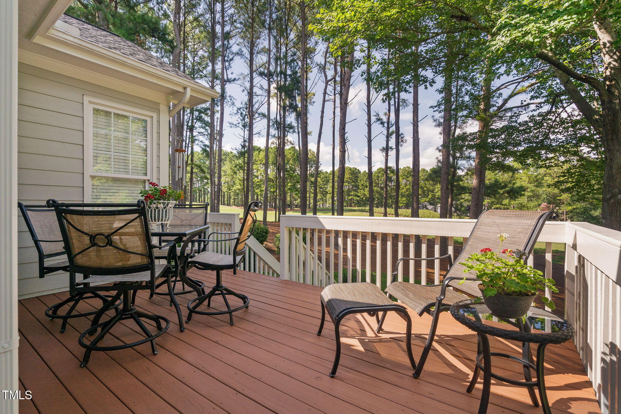 1104 Colonial Club Road