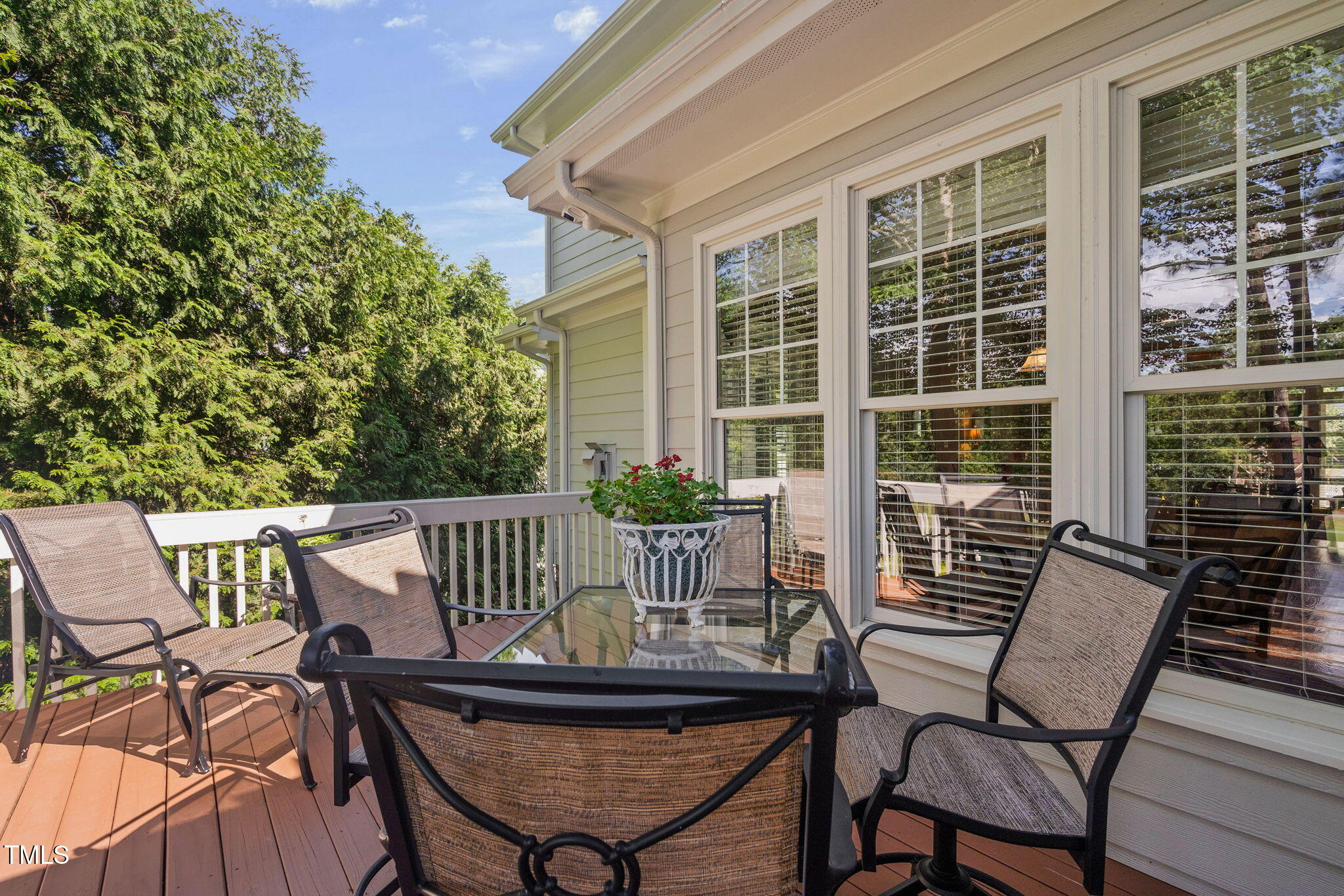 1104 Colonial Club Road