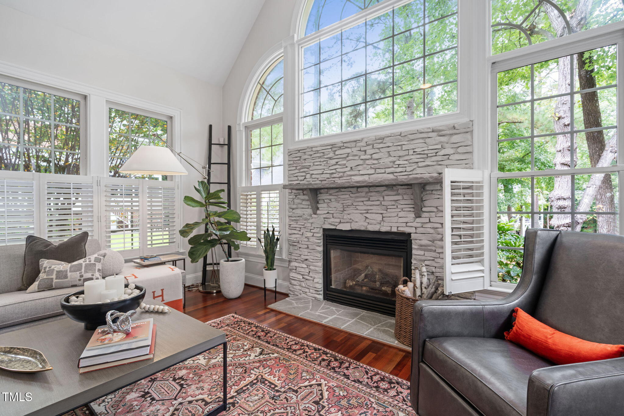 259 Hogans Valley Way