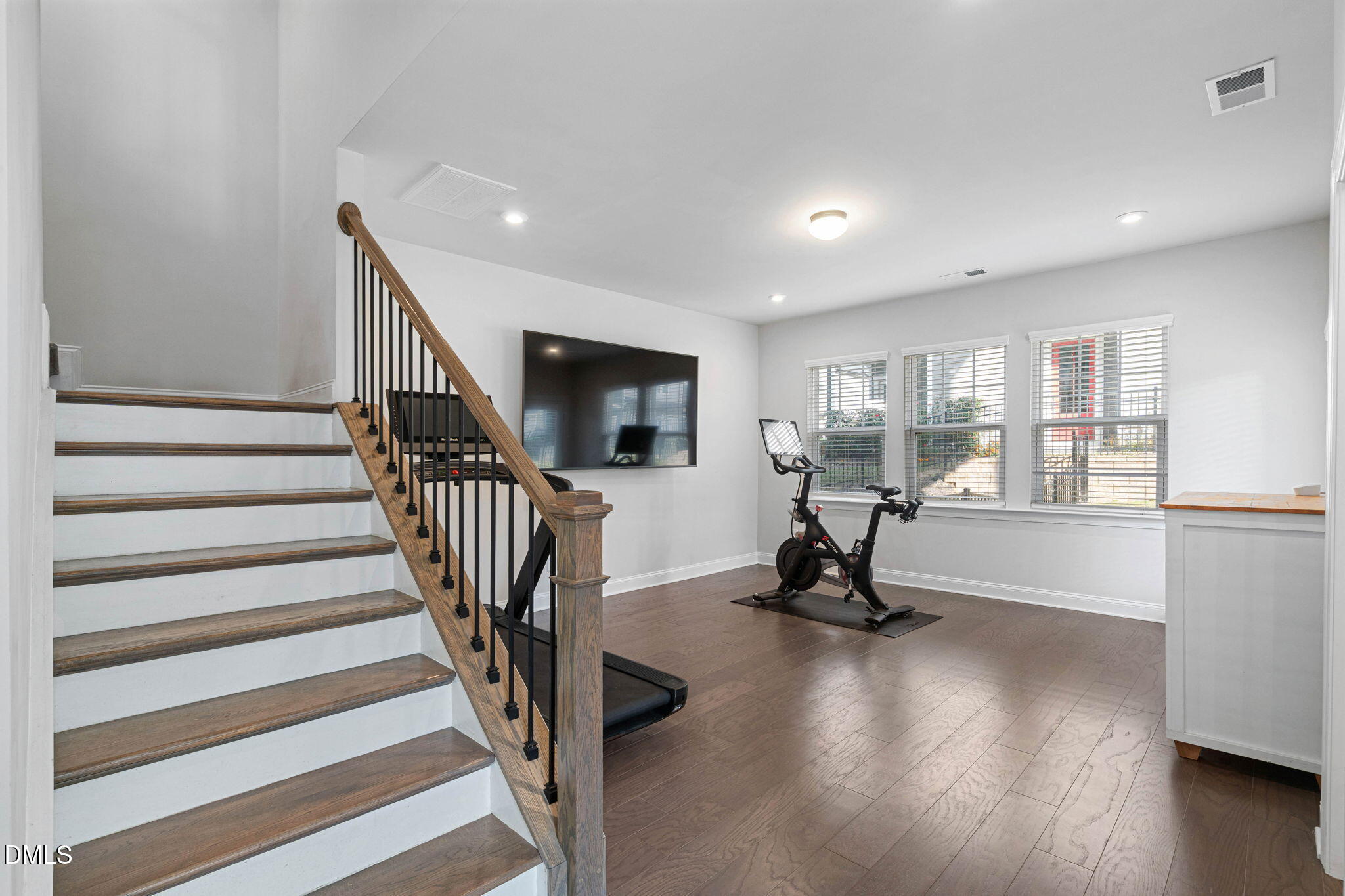 811 Amley Place