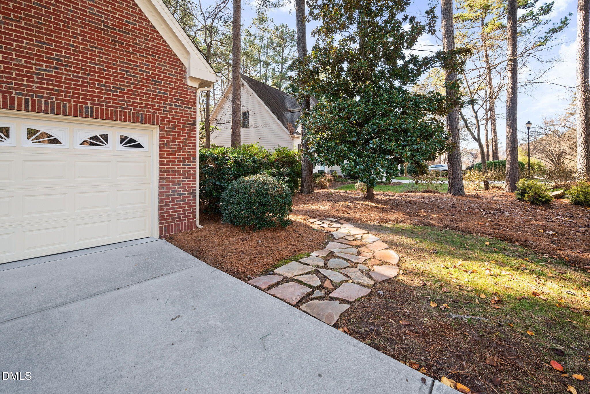 402 Lippershey Court