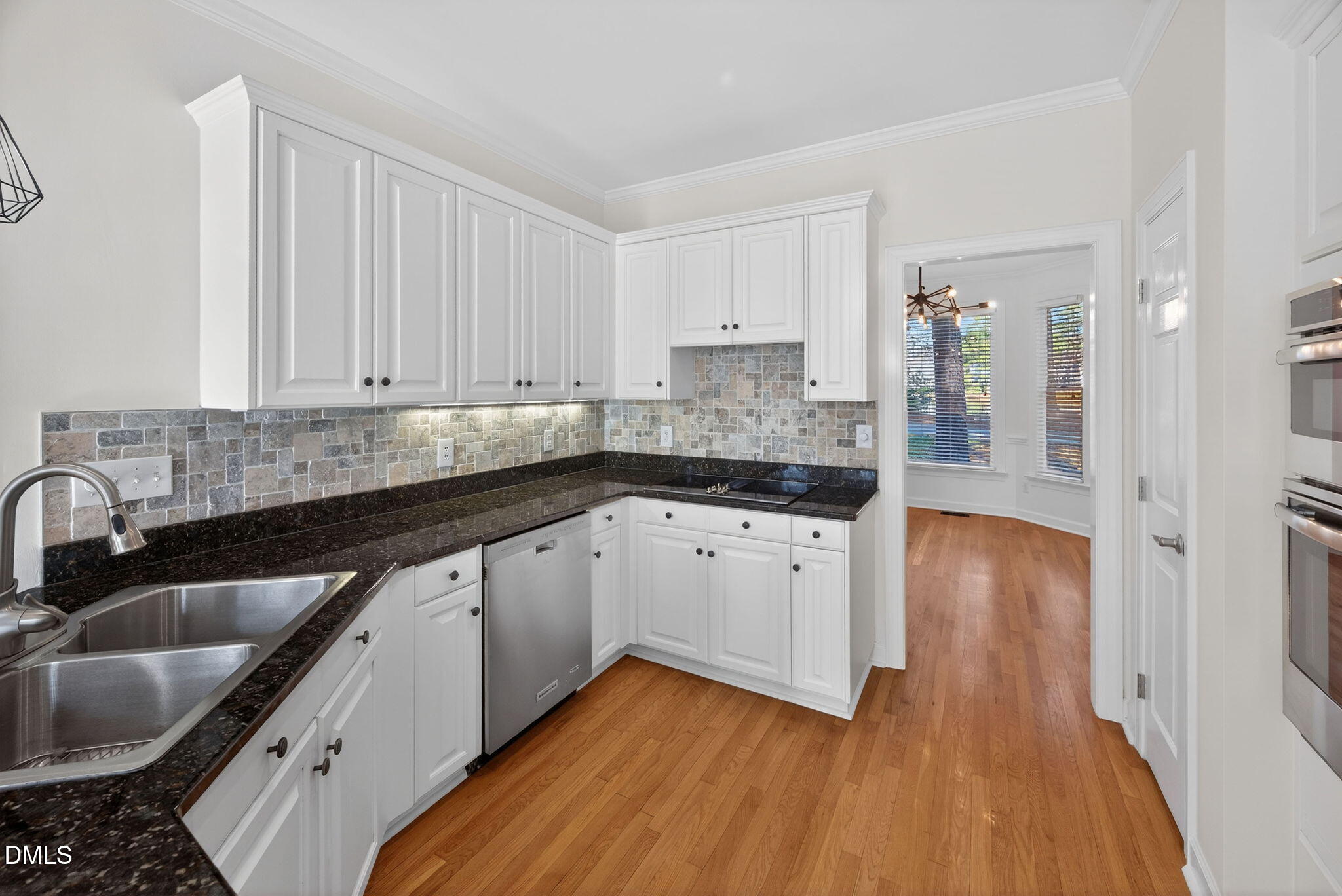 402 Lippershey Court