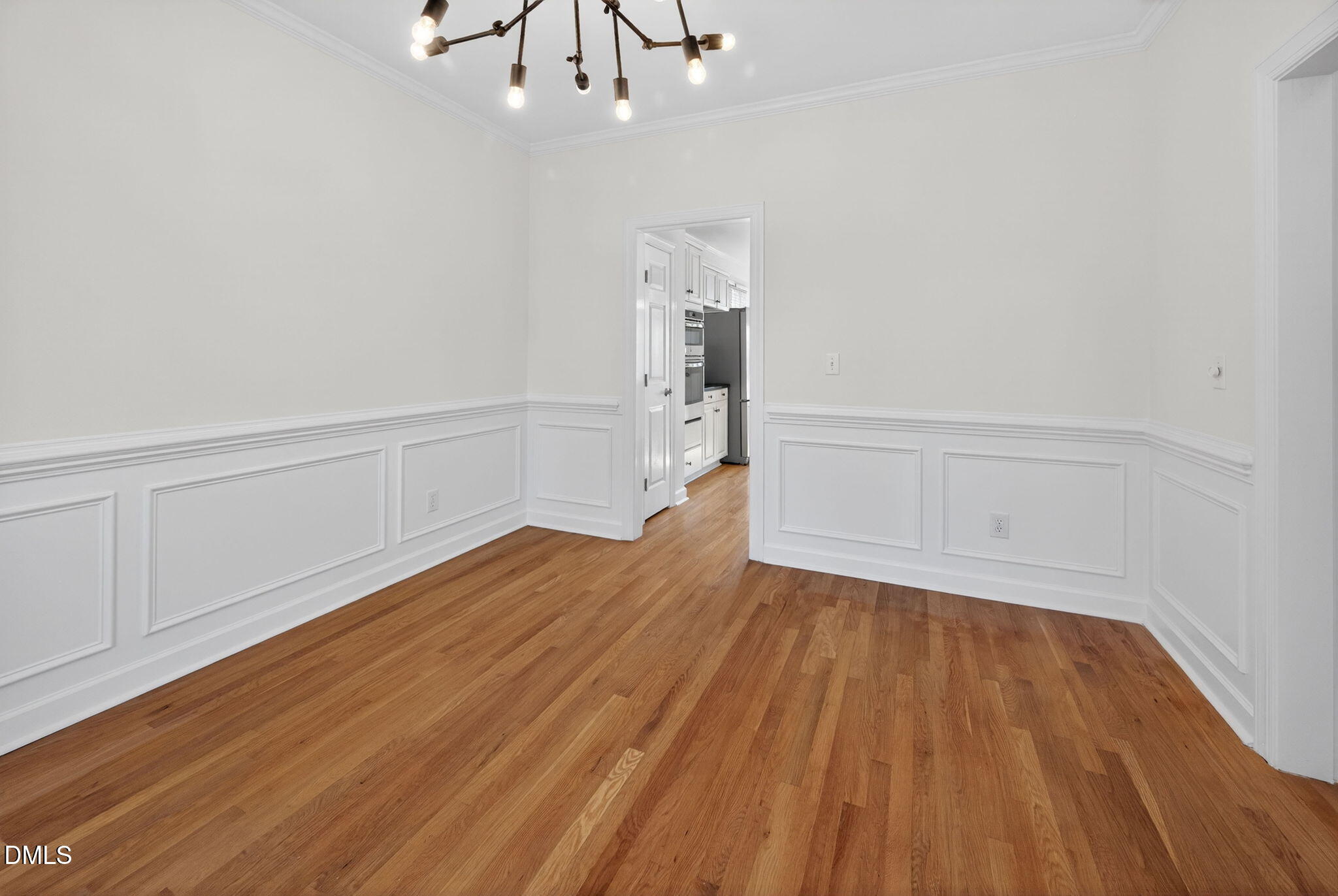 402 Lippershey Court