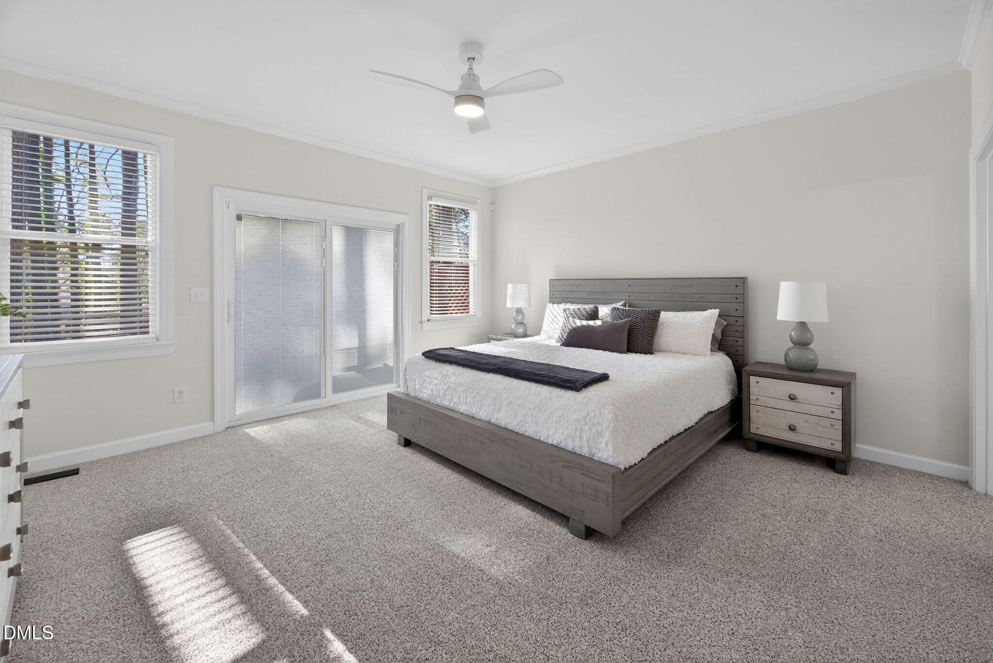 402 Lippershey Court