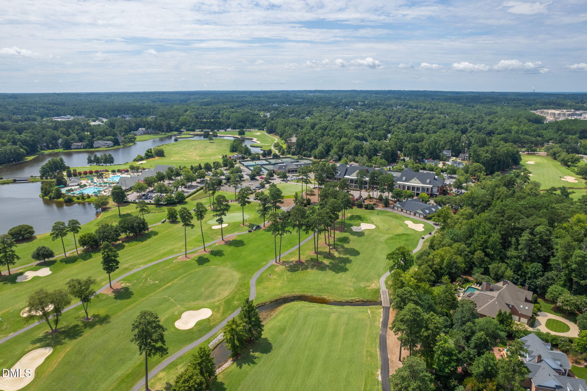 402 Lippershey Court