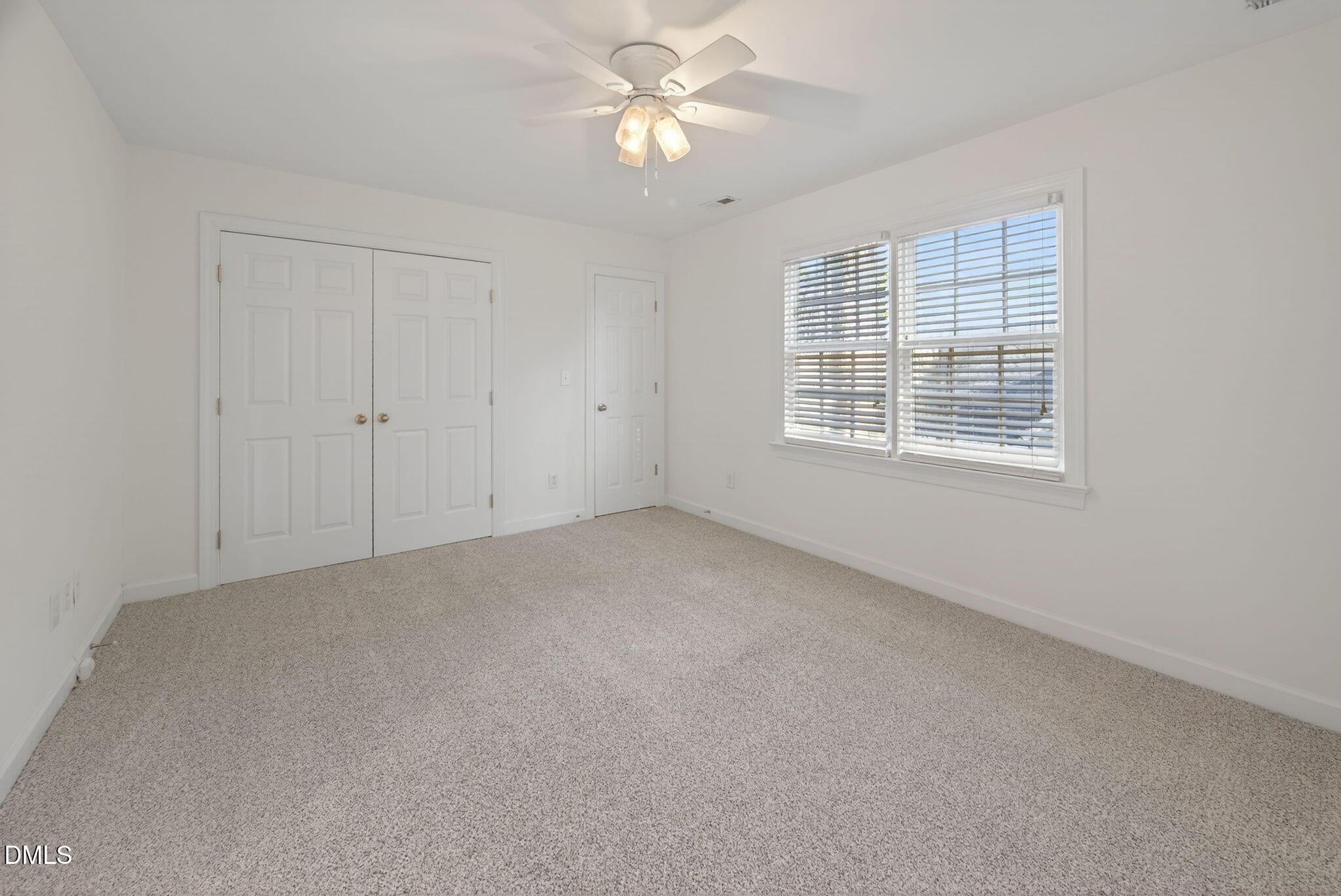 402 Lippershey Court