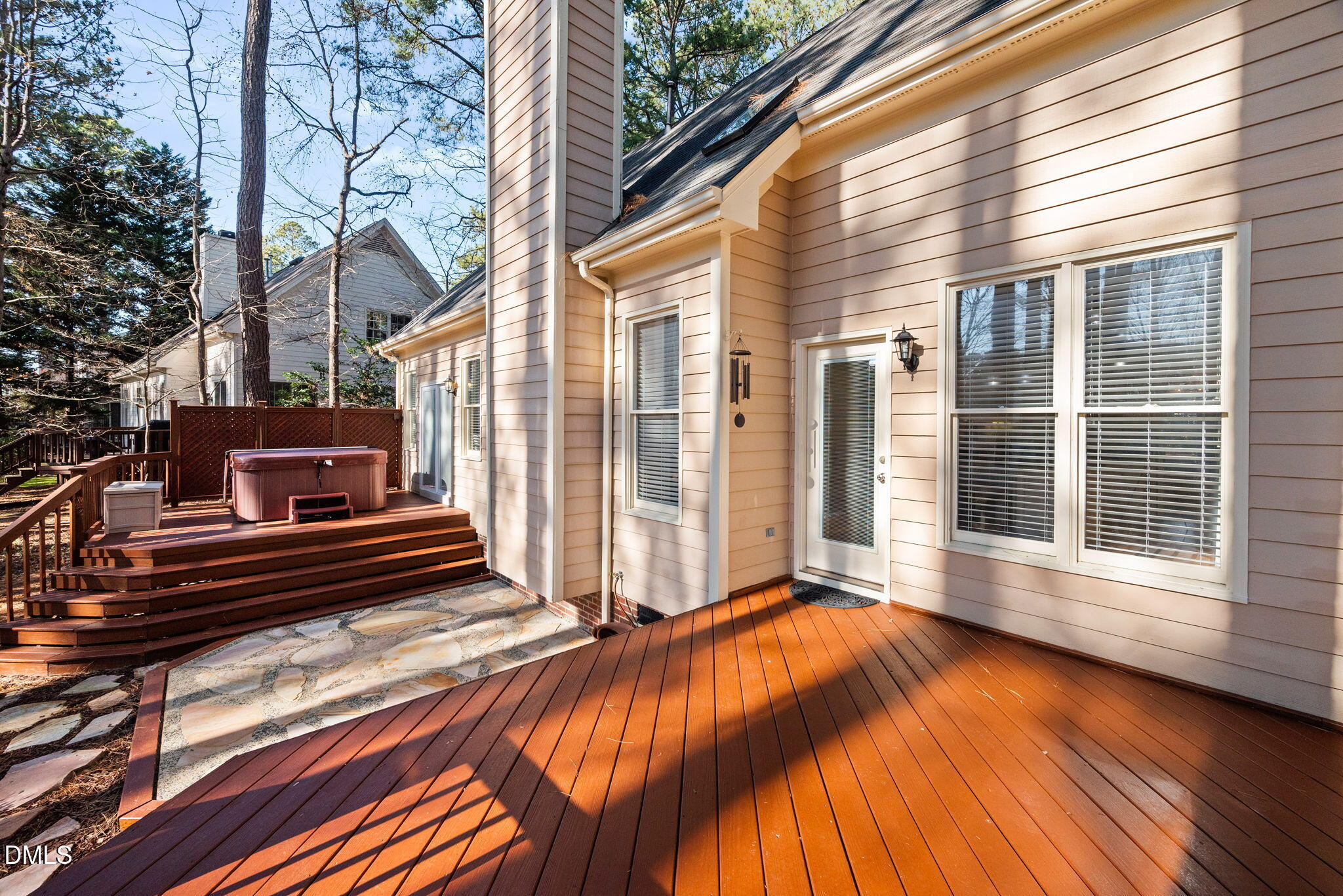 402 Lippershey Court