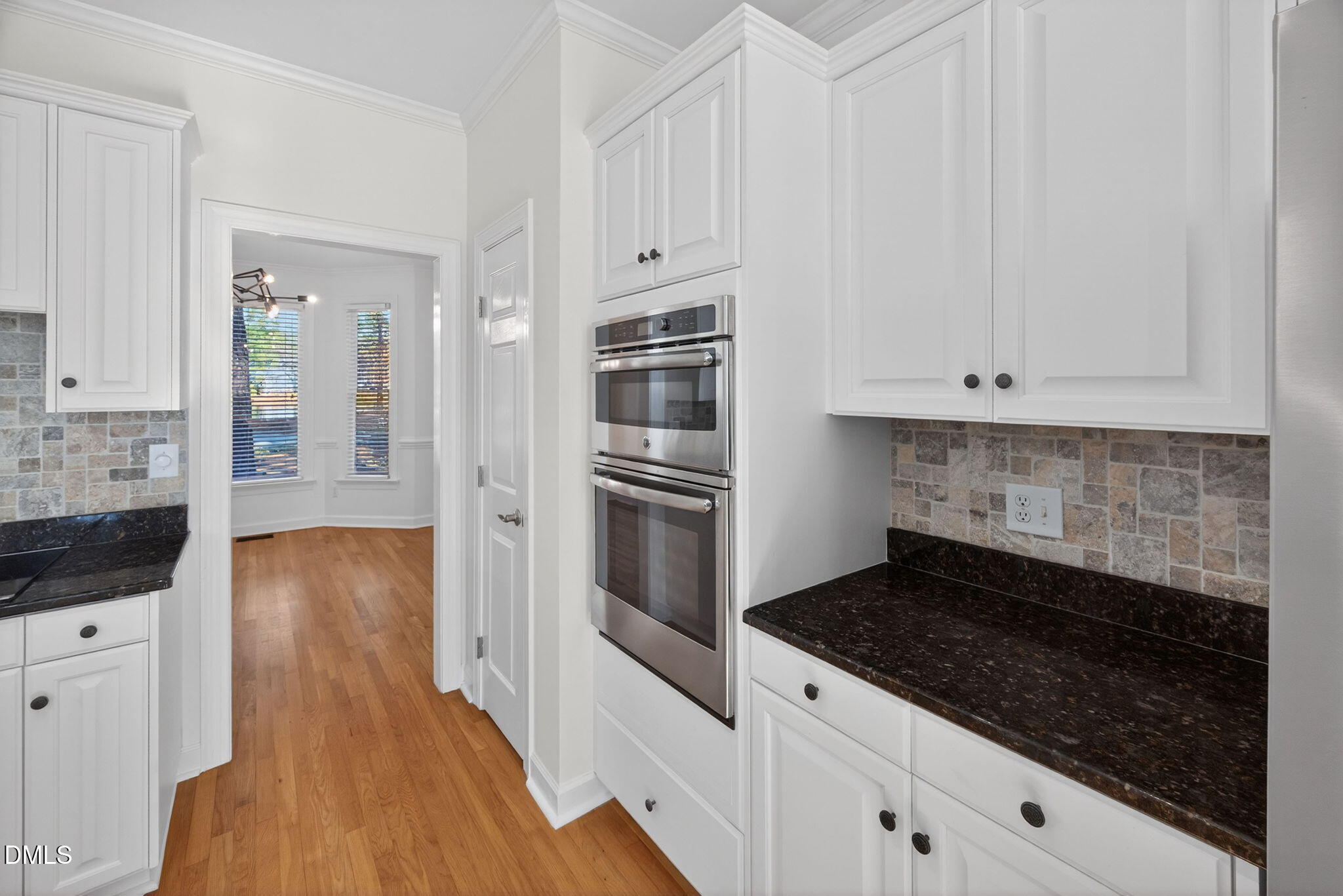 402 Lippershey Court