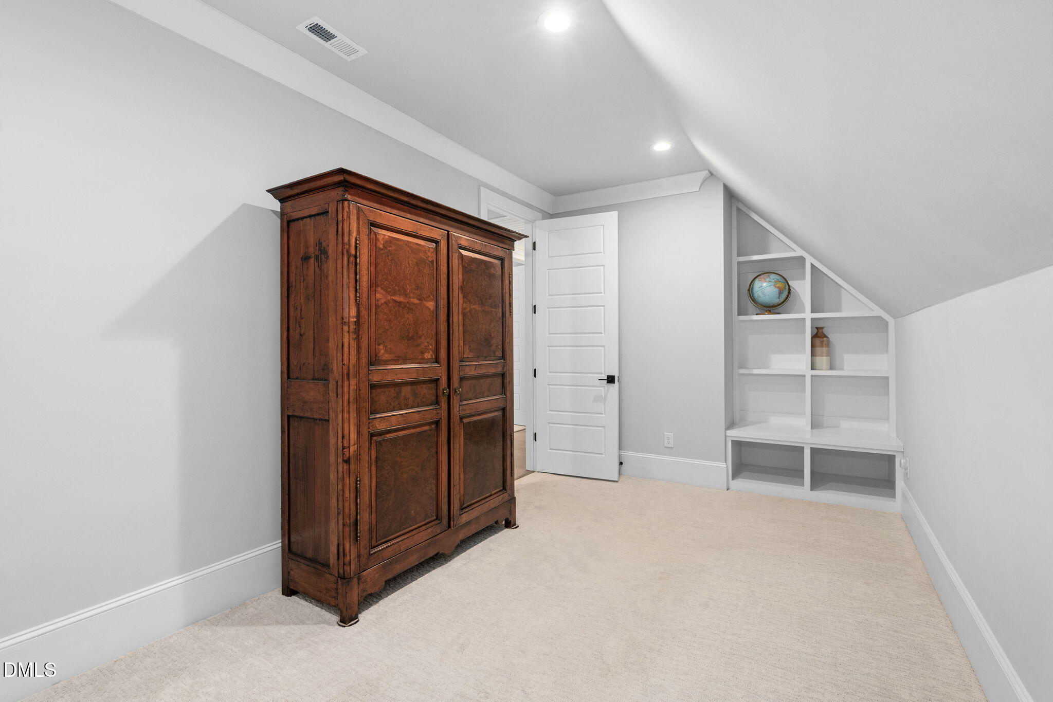 3417 Edgemont Drive