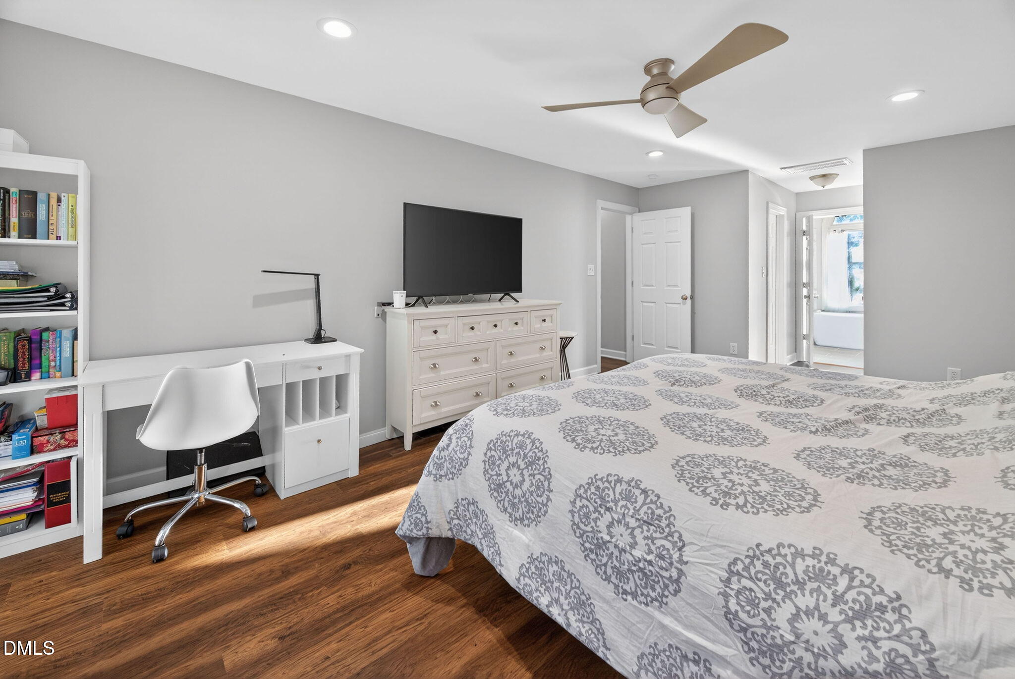 306 Creek Park Drive