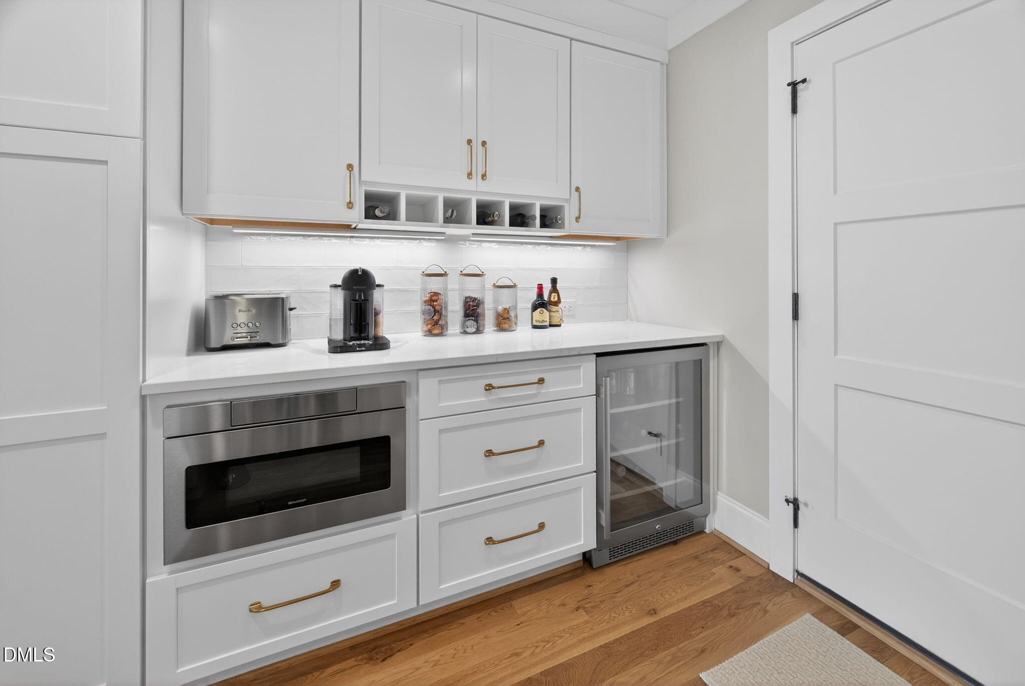 739 Crabtree Crossing