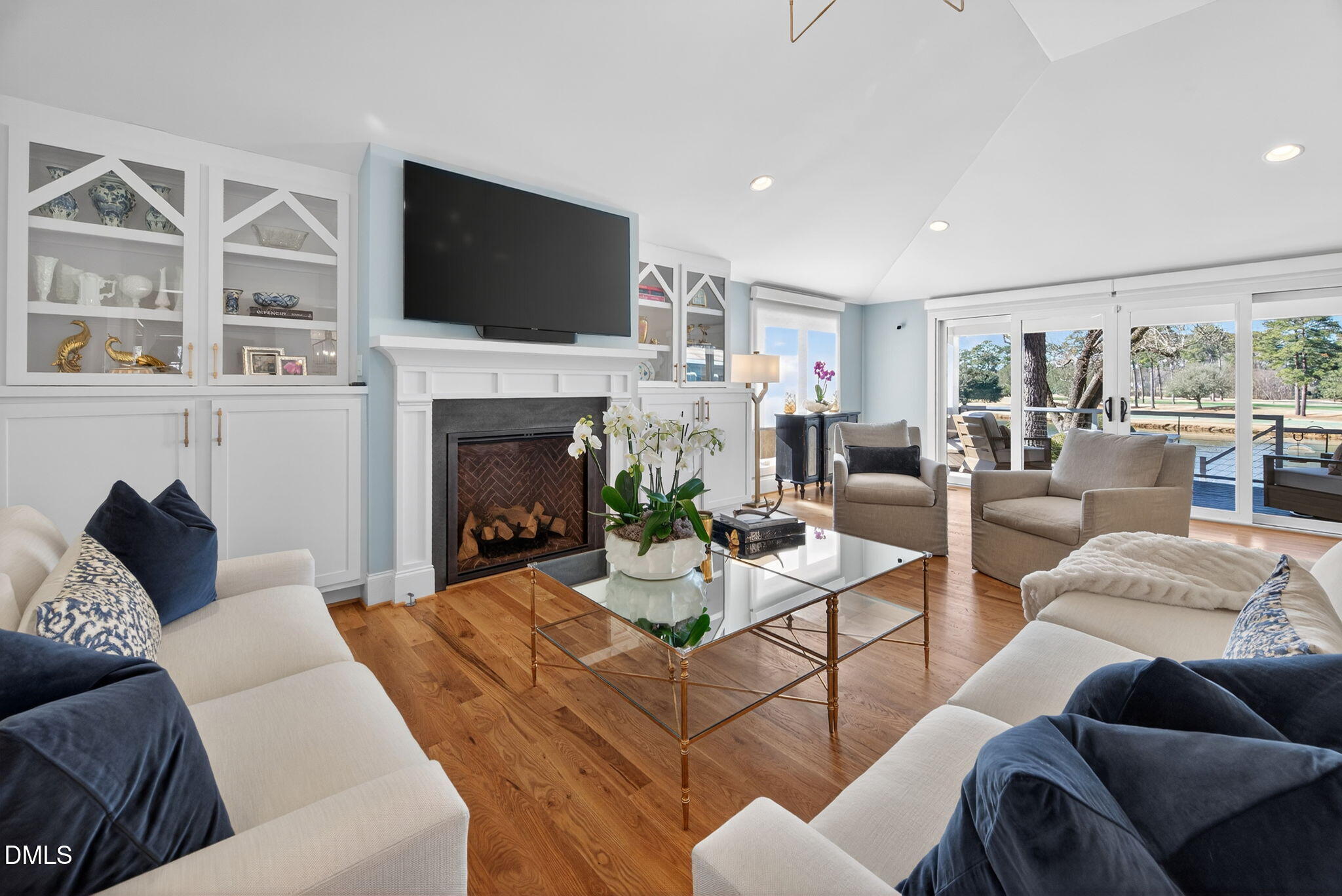 739 Crabtree Crossing