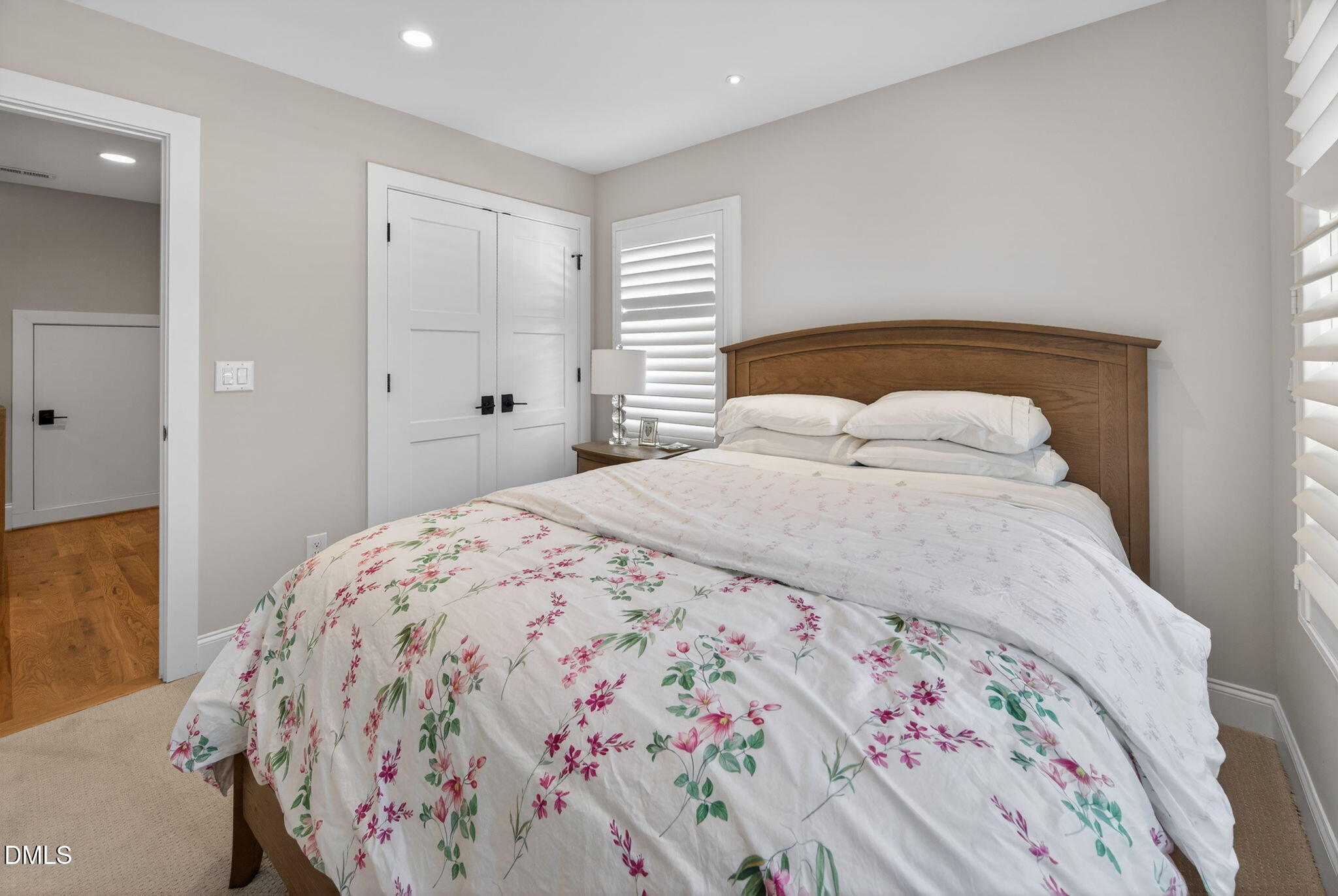 739 Crabtree Crossing