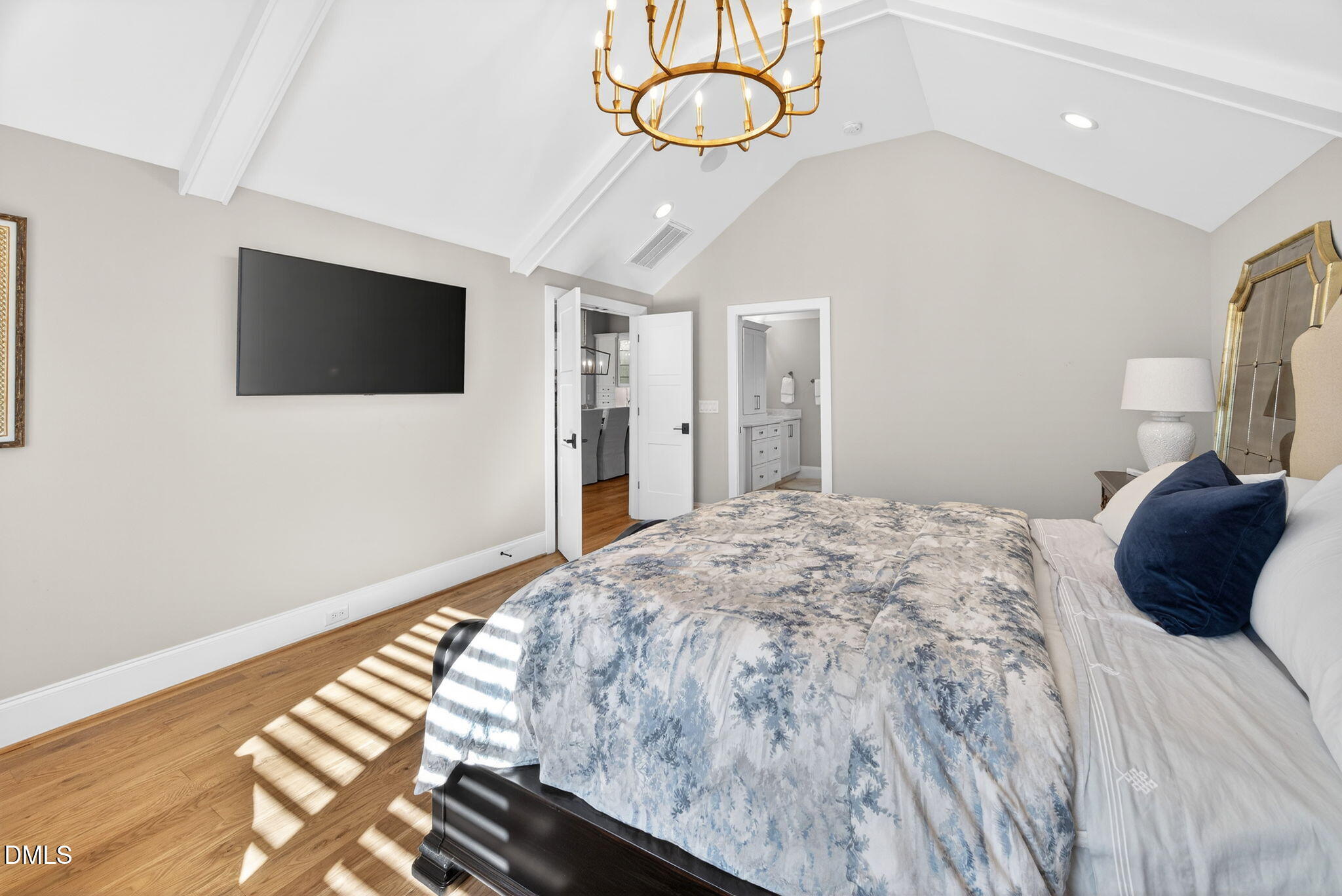 739 Crabtree Crossing