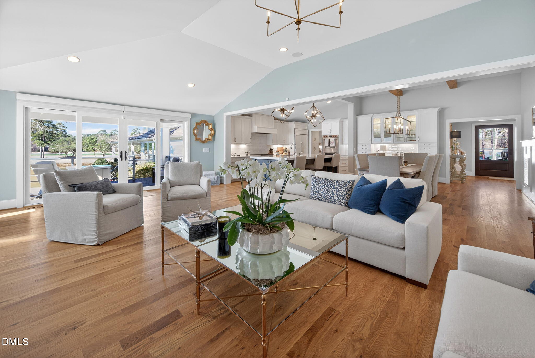 739 Crabtree Crossing