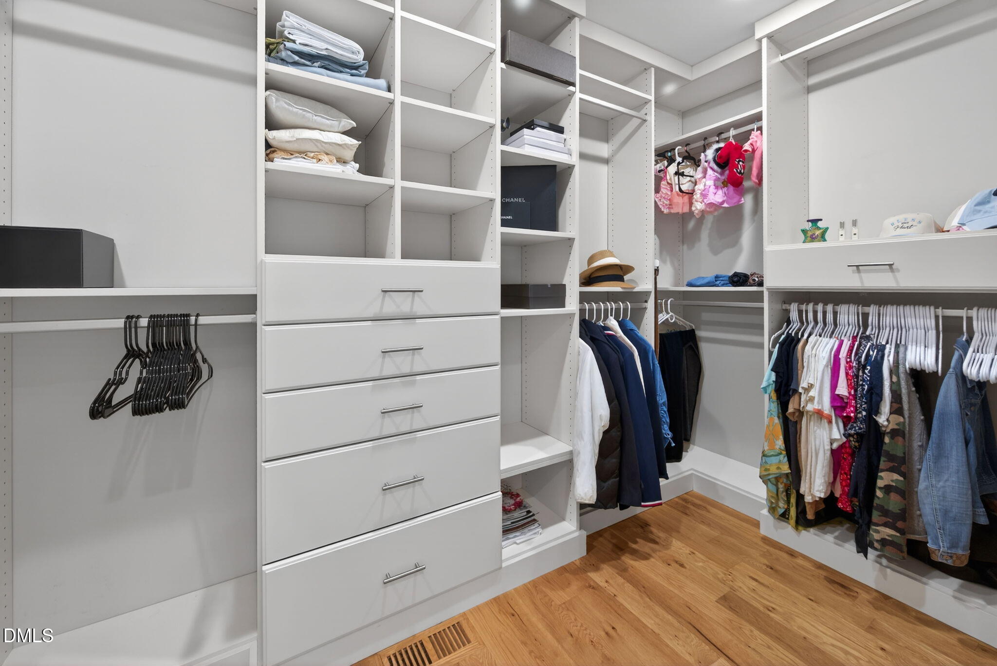 739 Crabtree Crossing