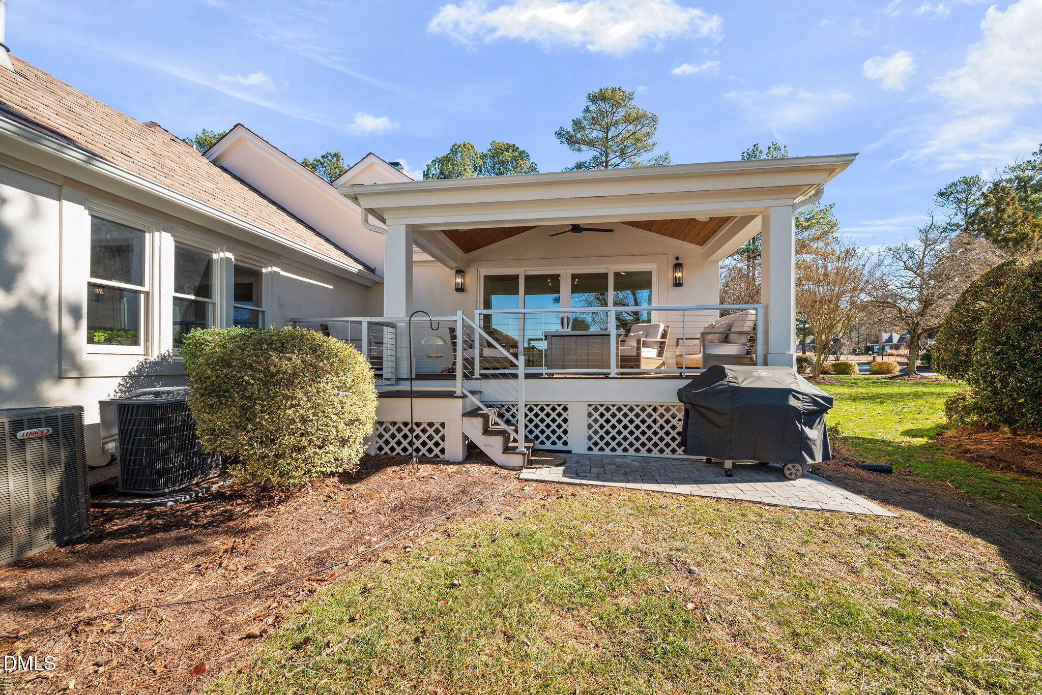 739 Crabtree Crossing