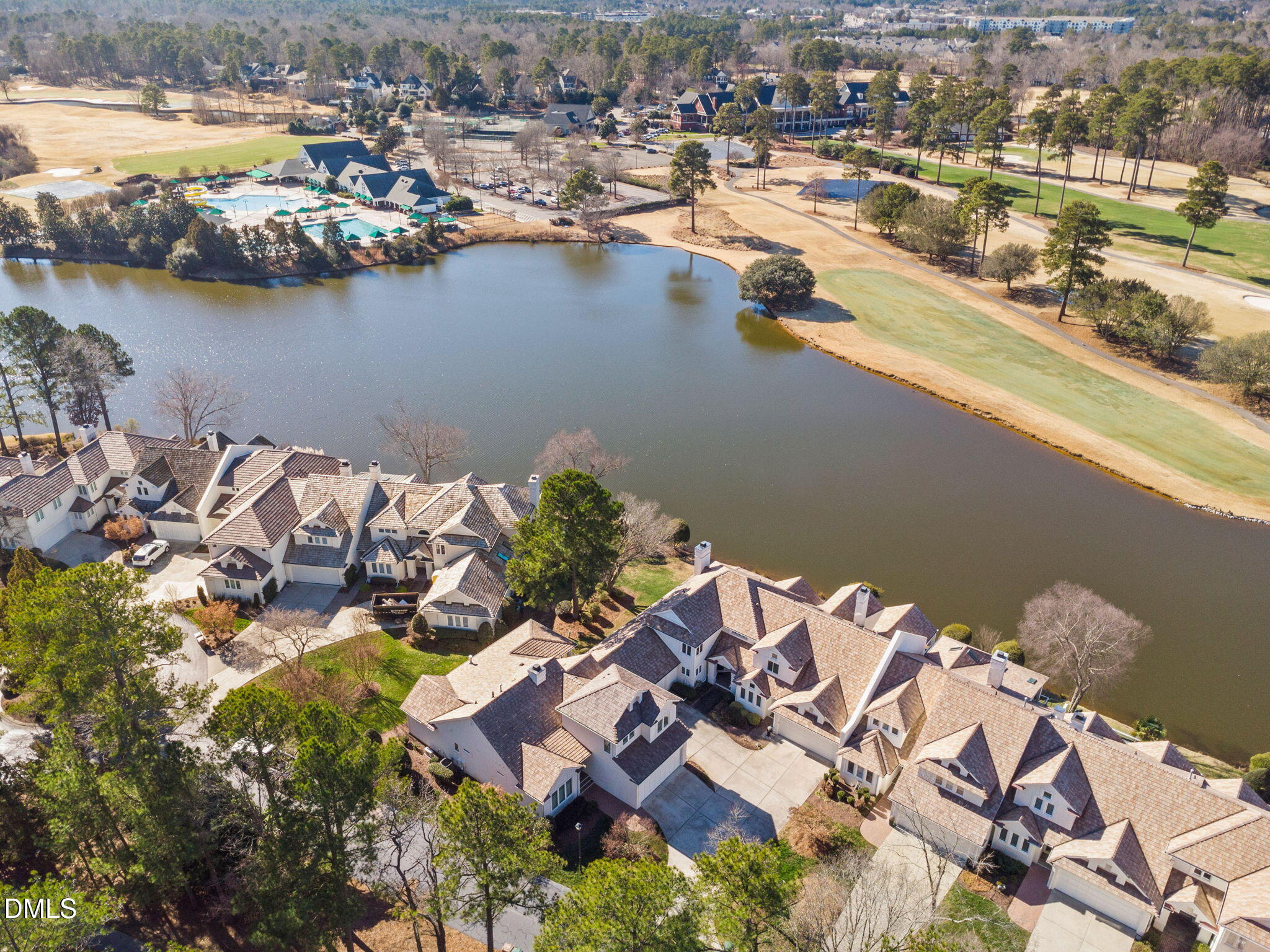 739 Crabtree Crossing