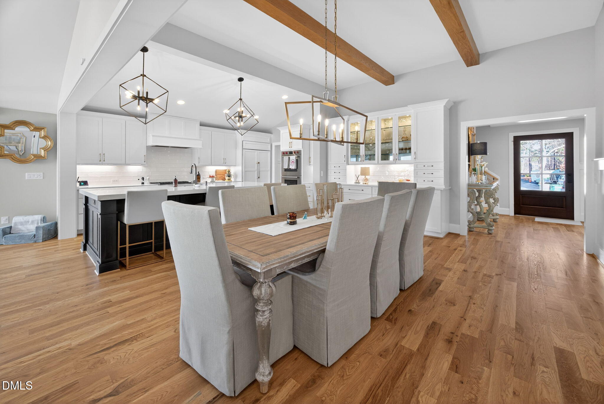 739 Crabtree Crossing