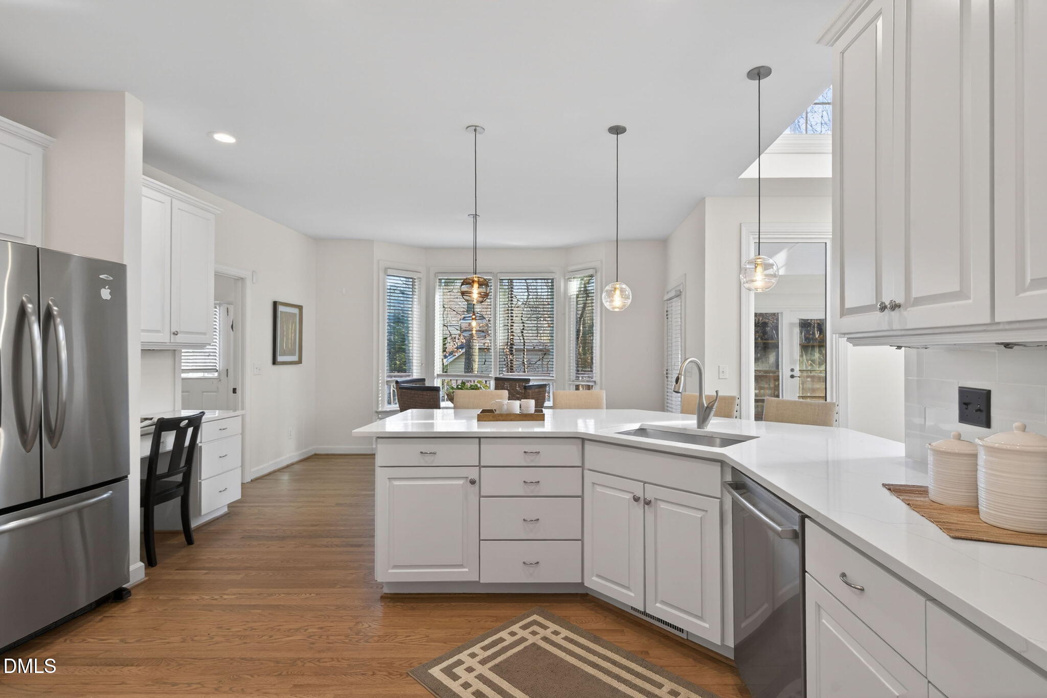 106 Circle On The Green Green