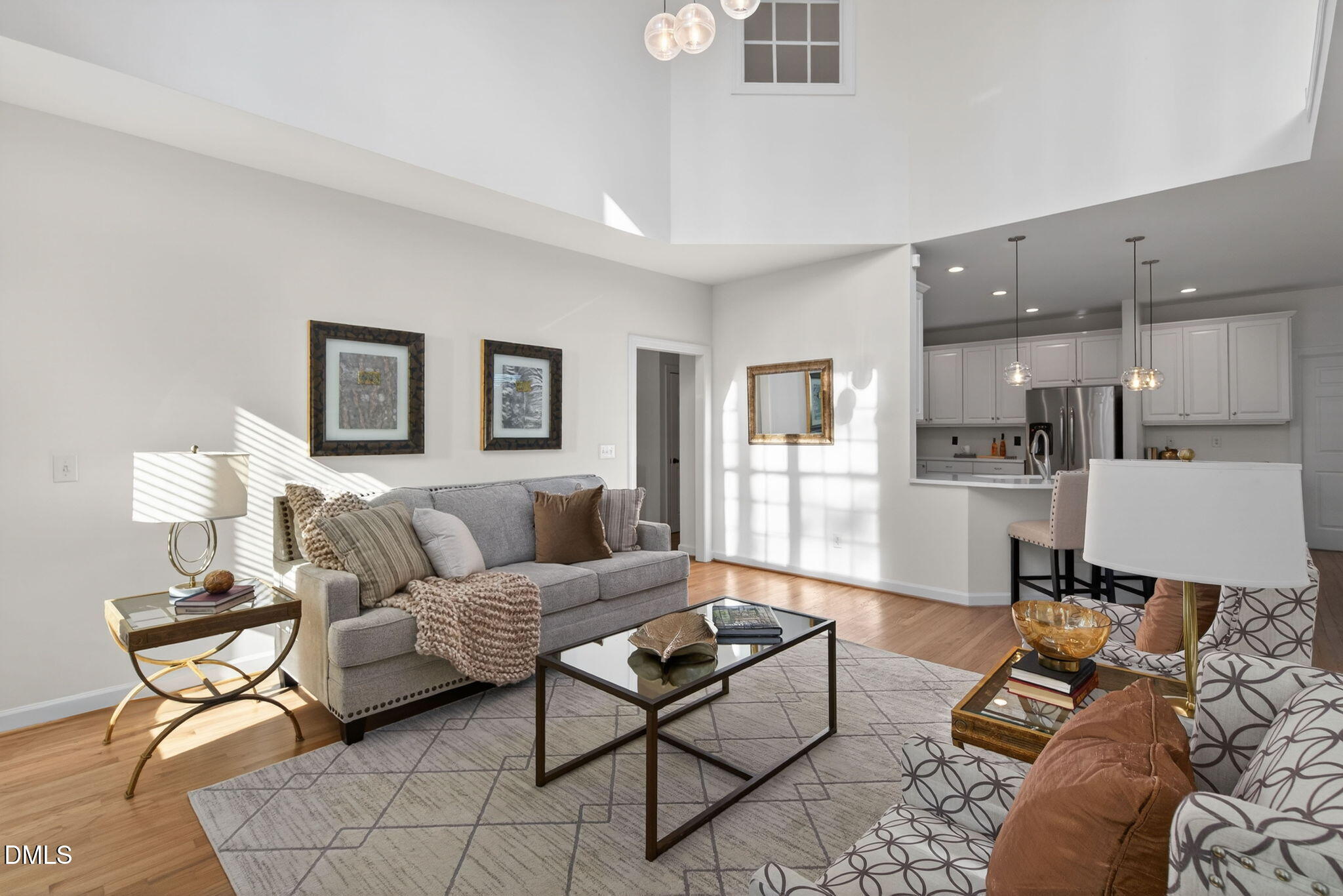 106 Circle On The Green Green