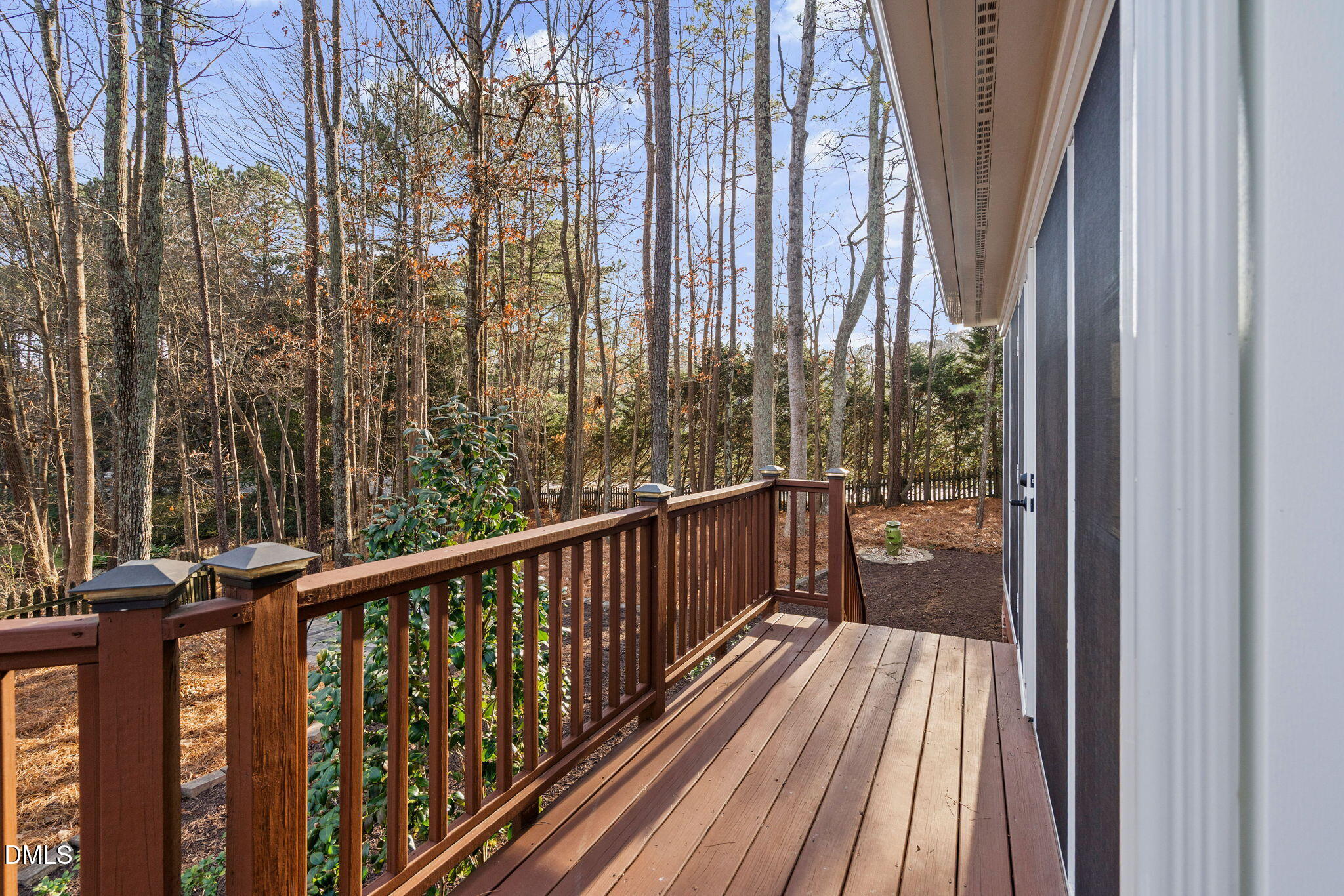 106 Circle On The Green Green