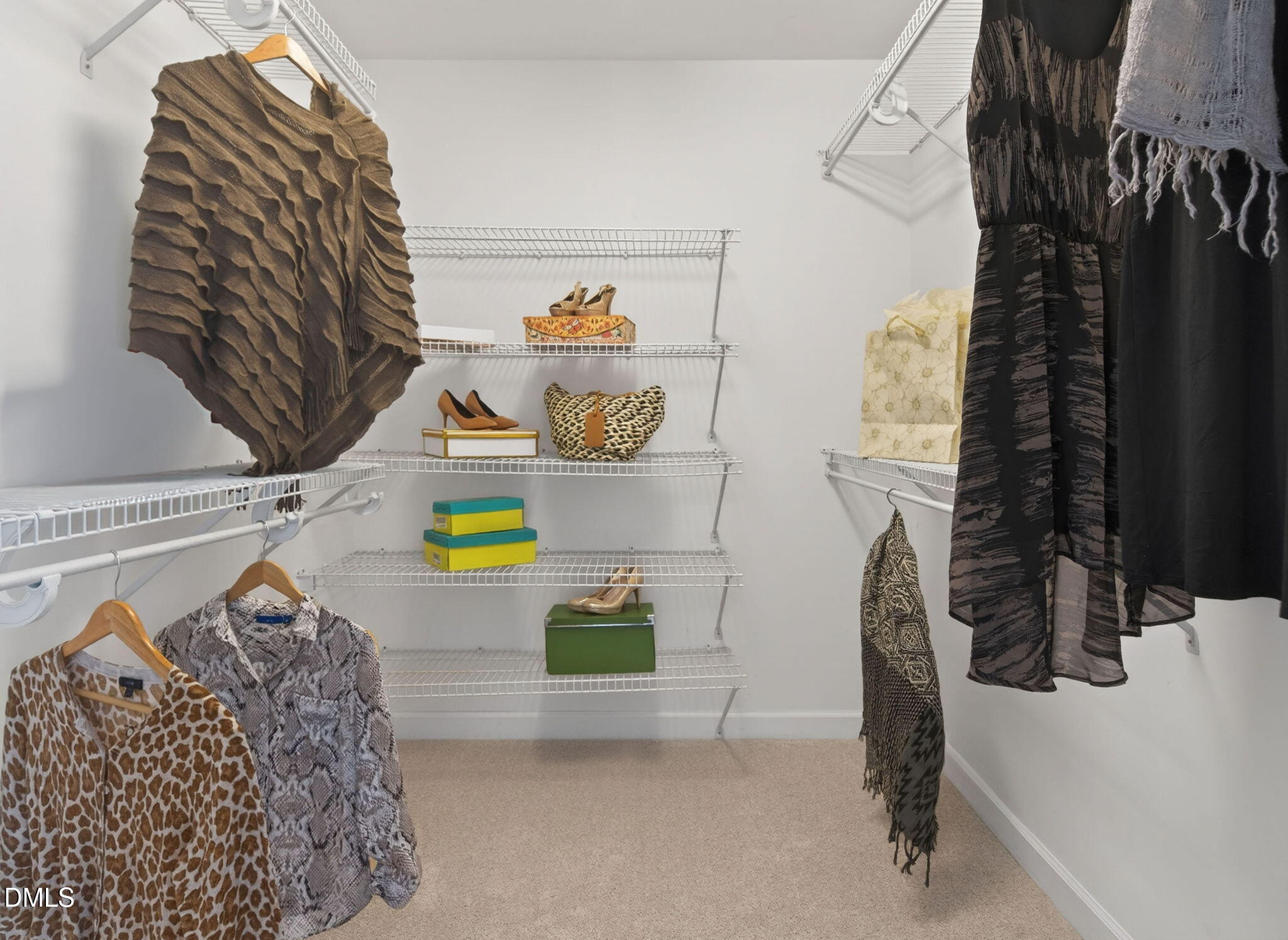 106 Circle On The Green Green