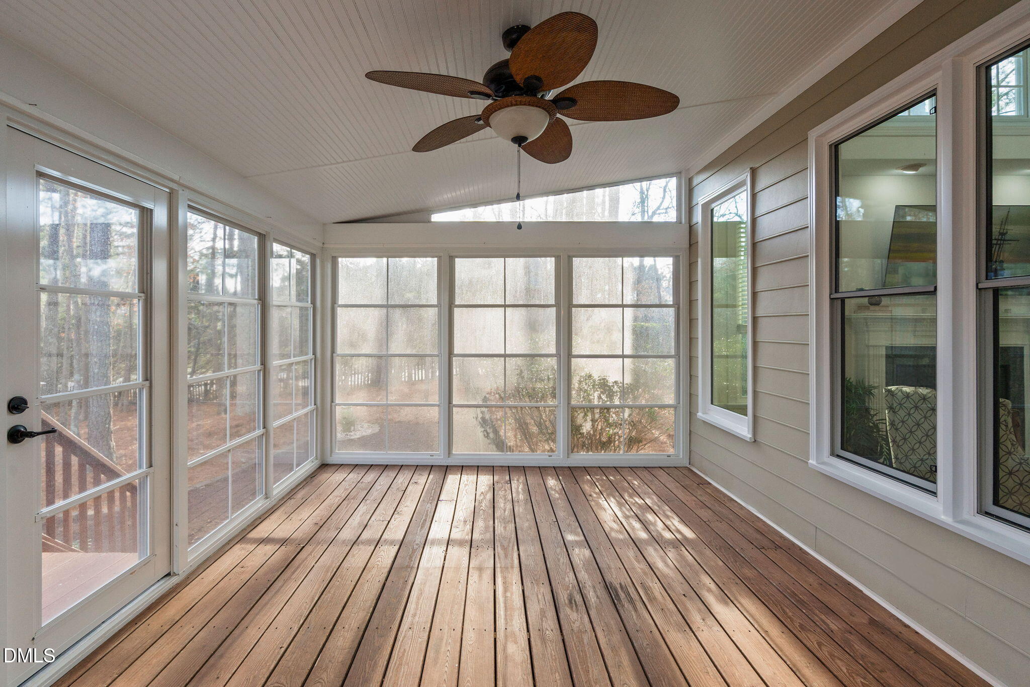 106 Circle On The Green Green