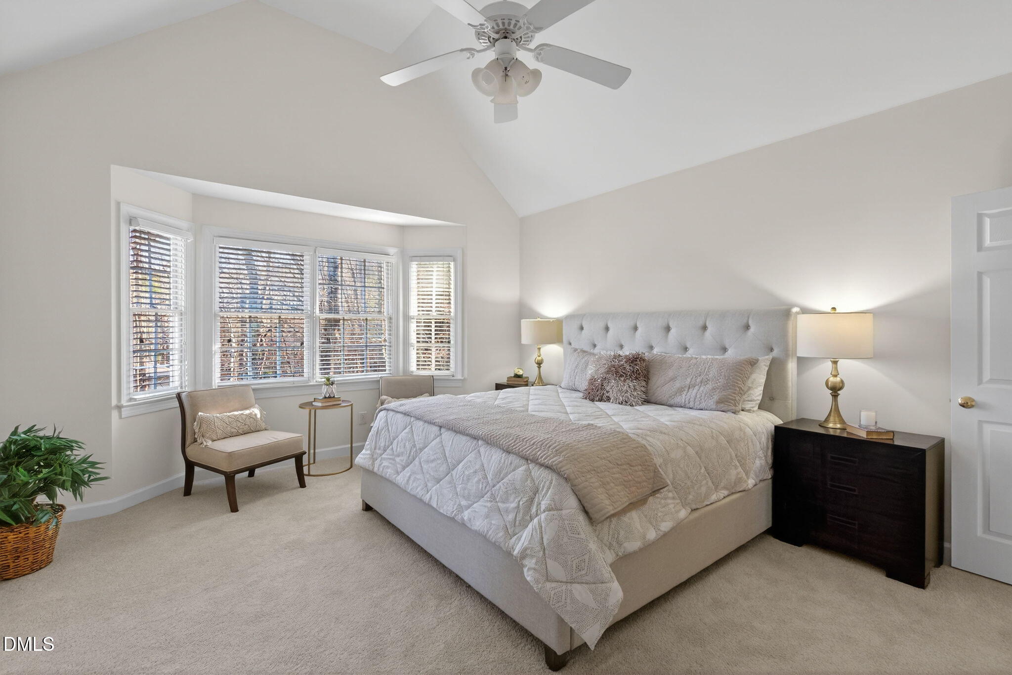 106 Circle On The Green Green