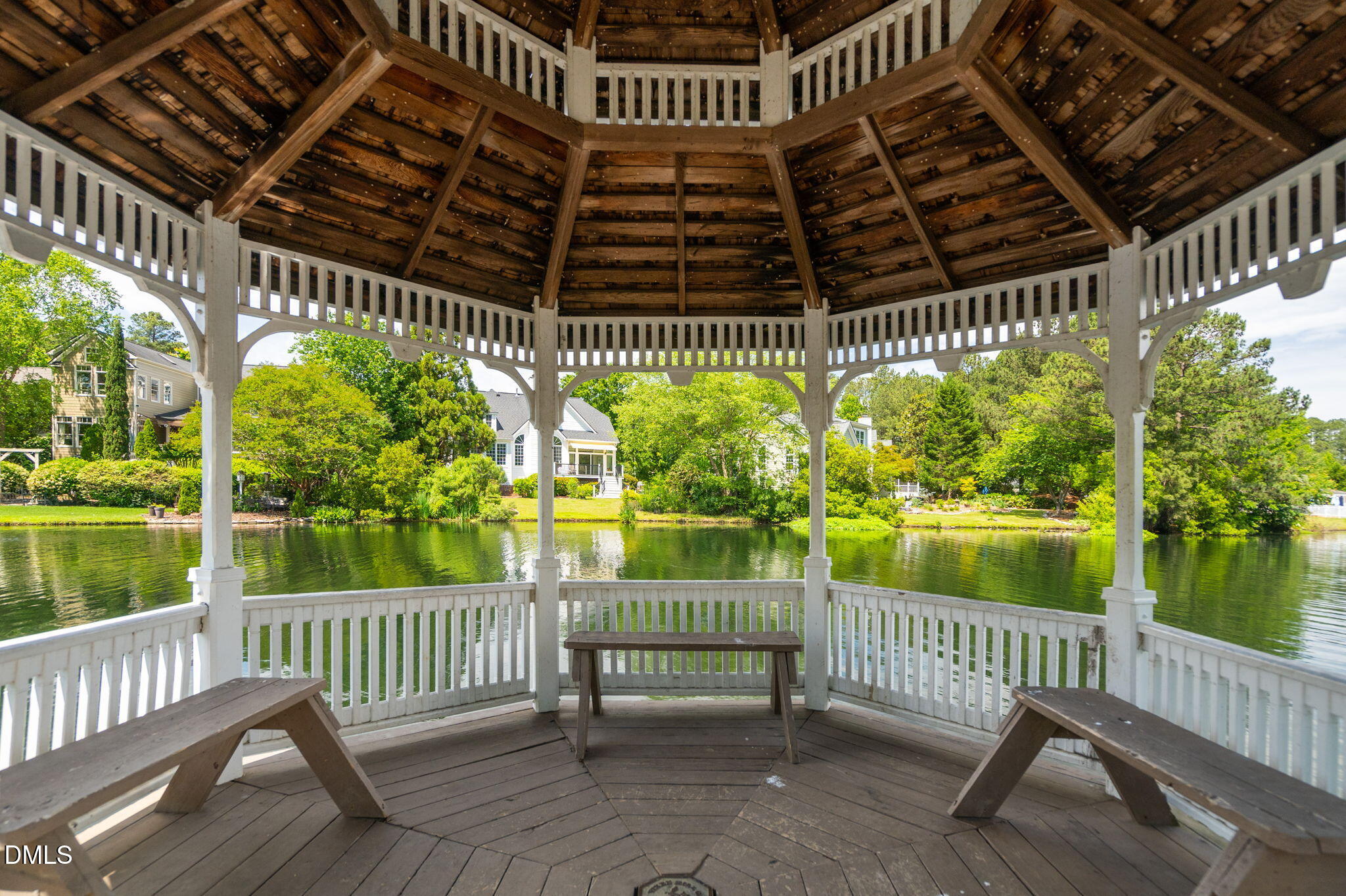 106 Circle On The Green Green