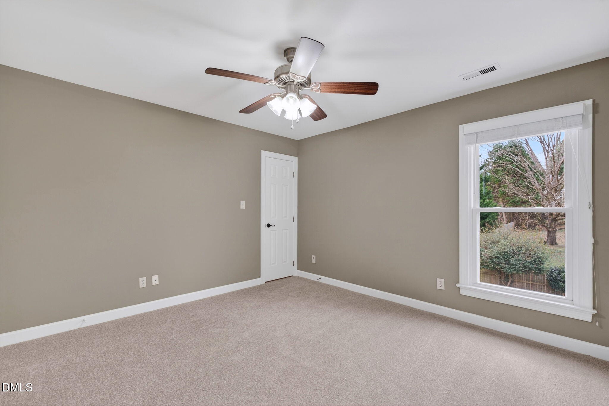 102 Travilah Oaks Lane