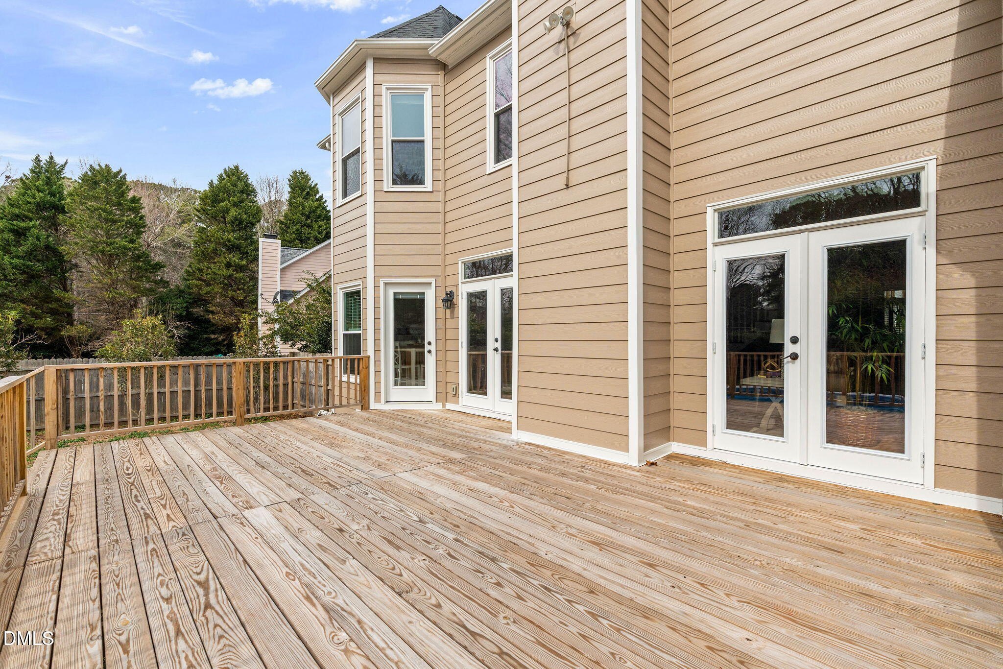 102 Travilah Oaks Lane