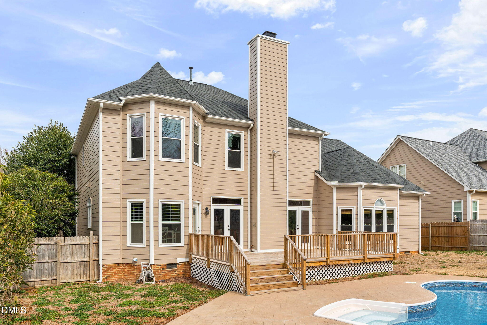 102 Travilah Oaks Lane