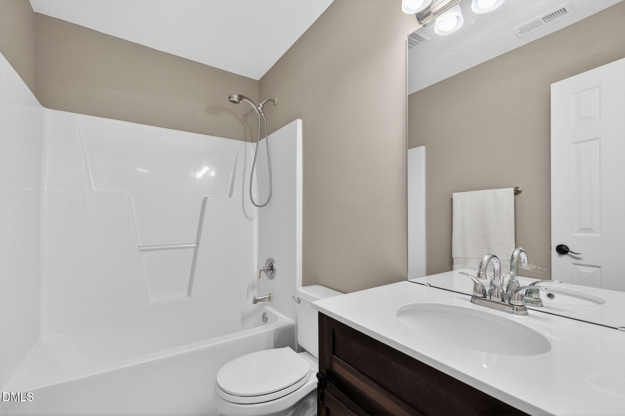 102 Travilah Oaks Lane