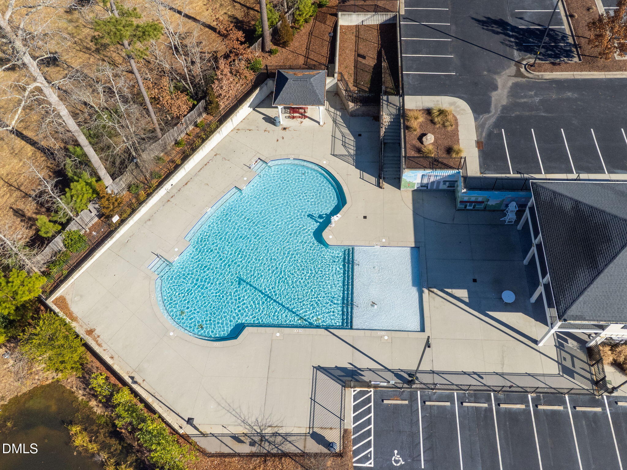 2414 Vetrina Way