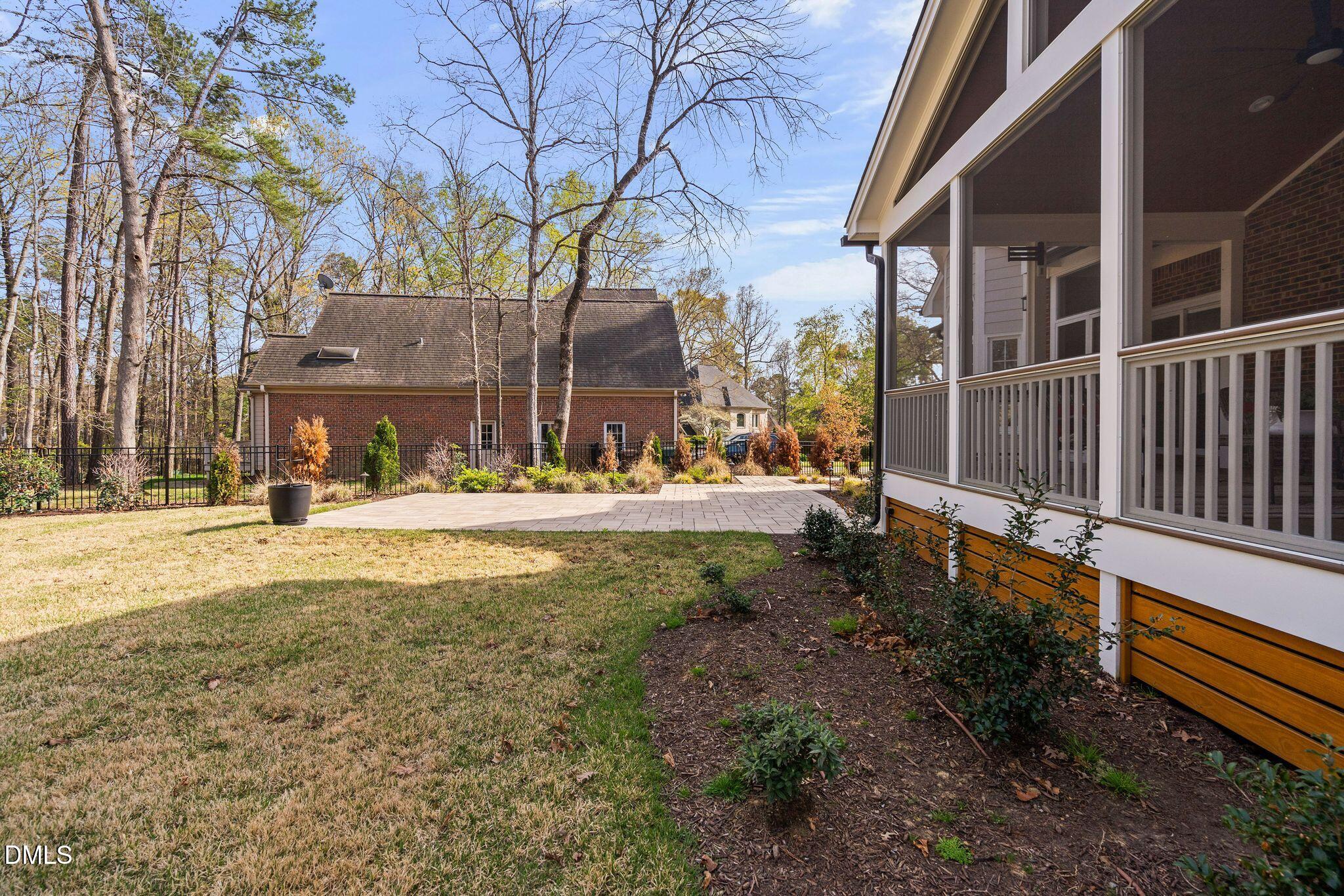 101 Flying Hills Circle