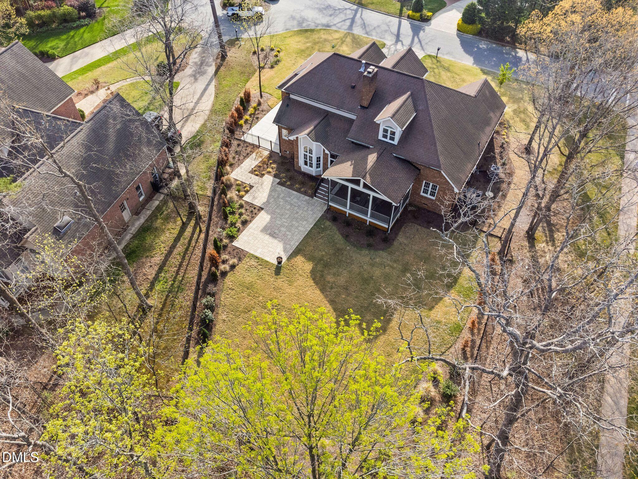 101 Flying Hills Circle