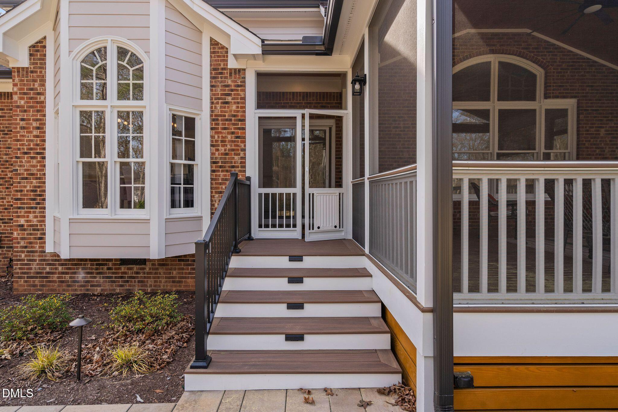 101 Flying Hills Circle