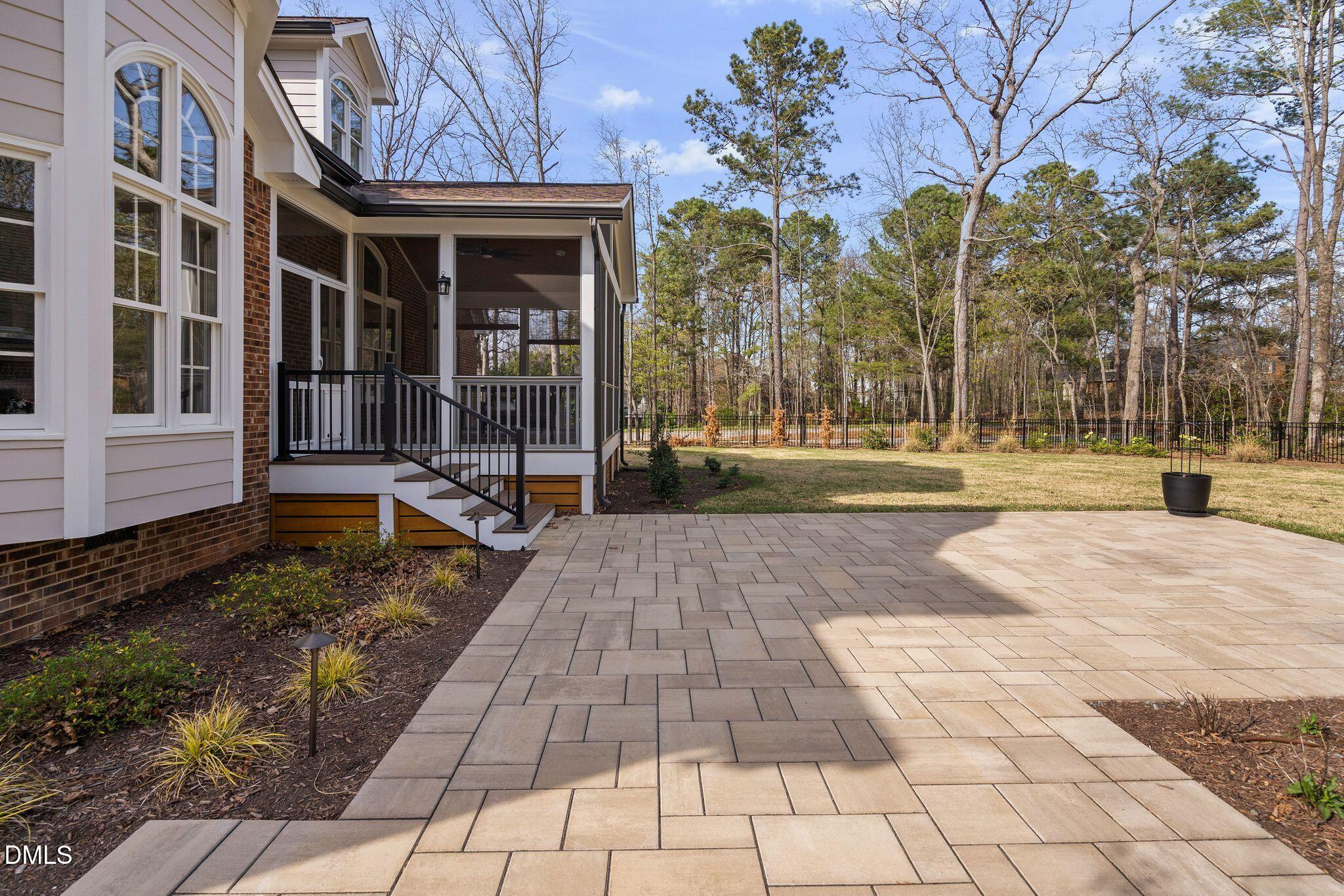 101 Flying Hills Circle