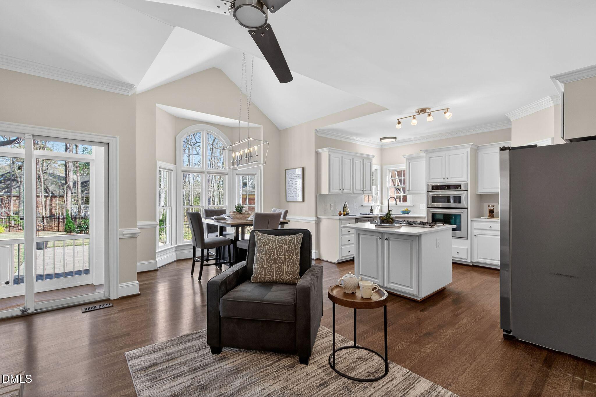 101 Flying Hills Circle