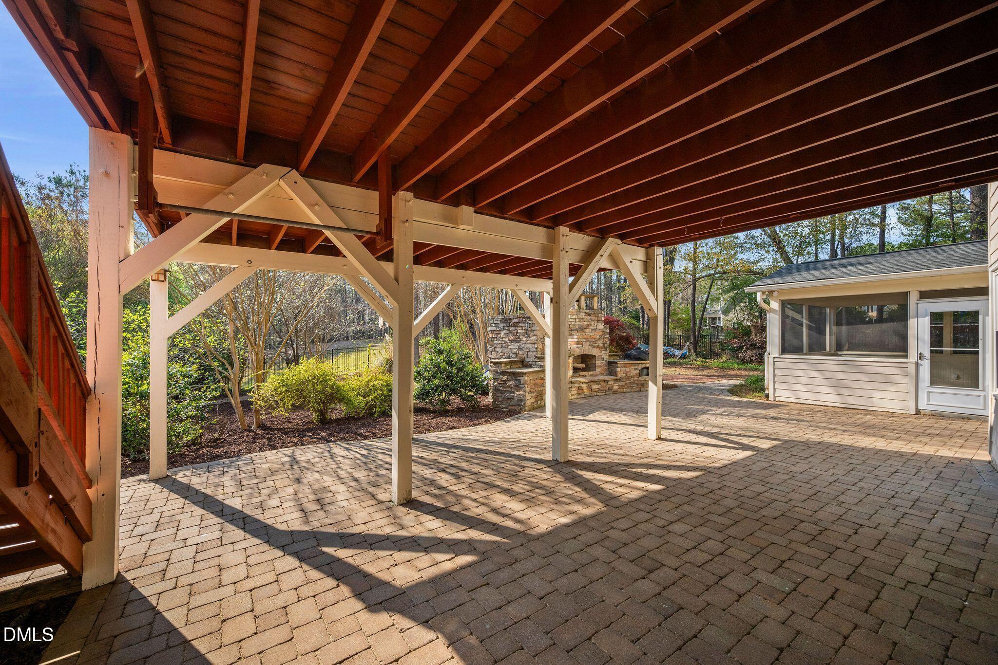 202 Lantern Ridge Lane