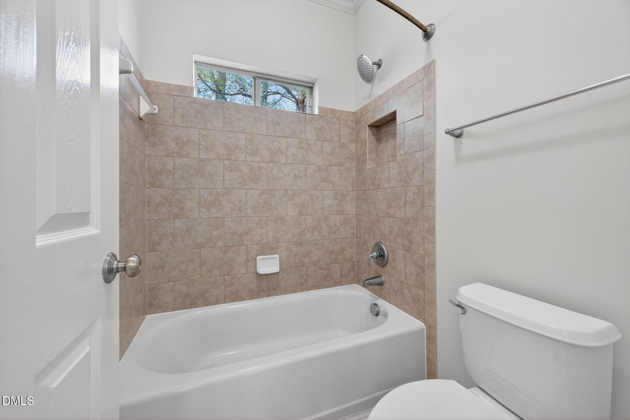 202 Lantern Ridge Lane