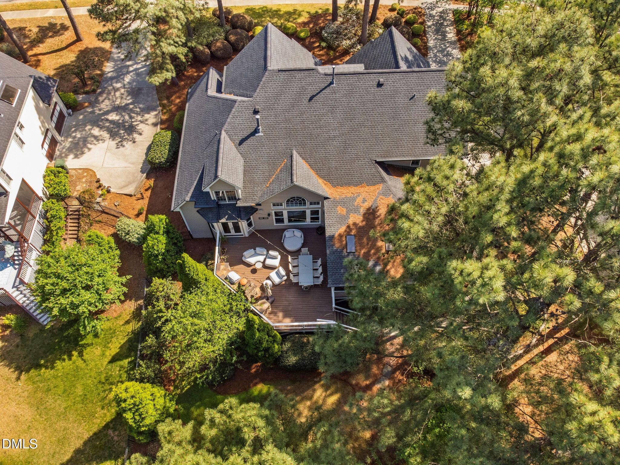 106 Caviston Way