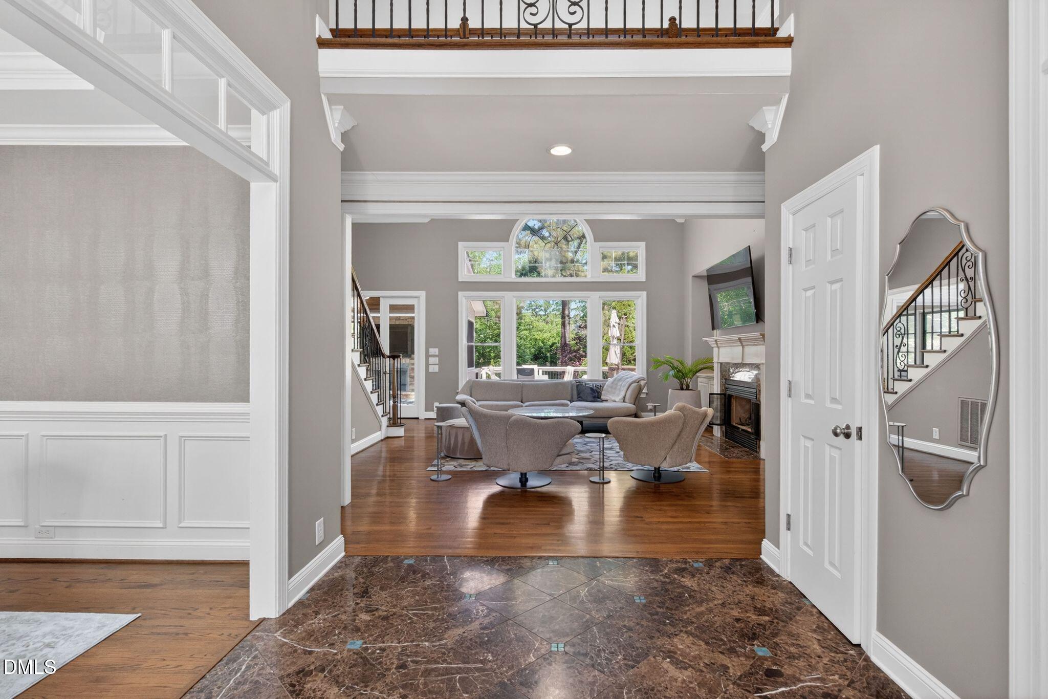 106 Caviston Way
